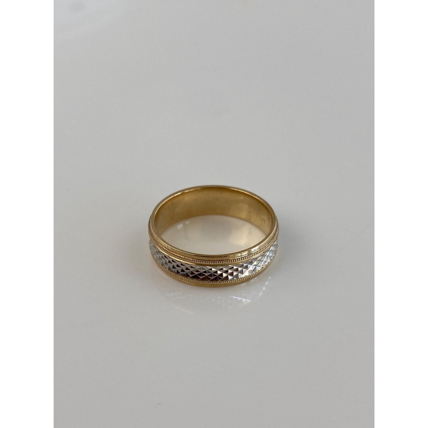 Vintage Solid 10k White & Yellow Gold Diamond Cut Ring Band - Size 8