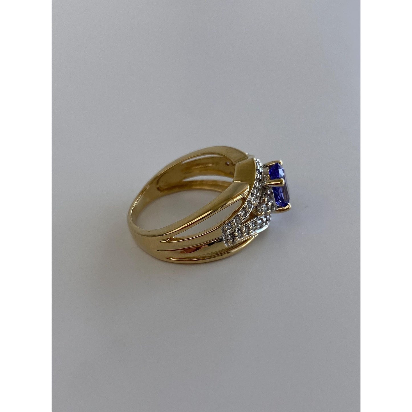 Solid 14k Yellow Gold Diamond Tanzanite Ring - Size 6.75