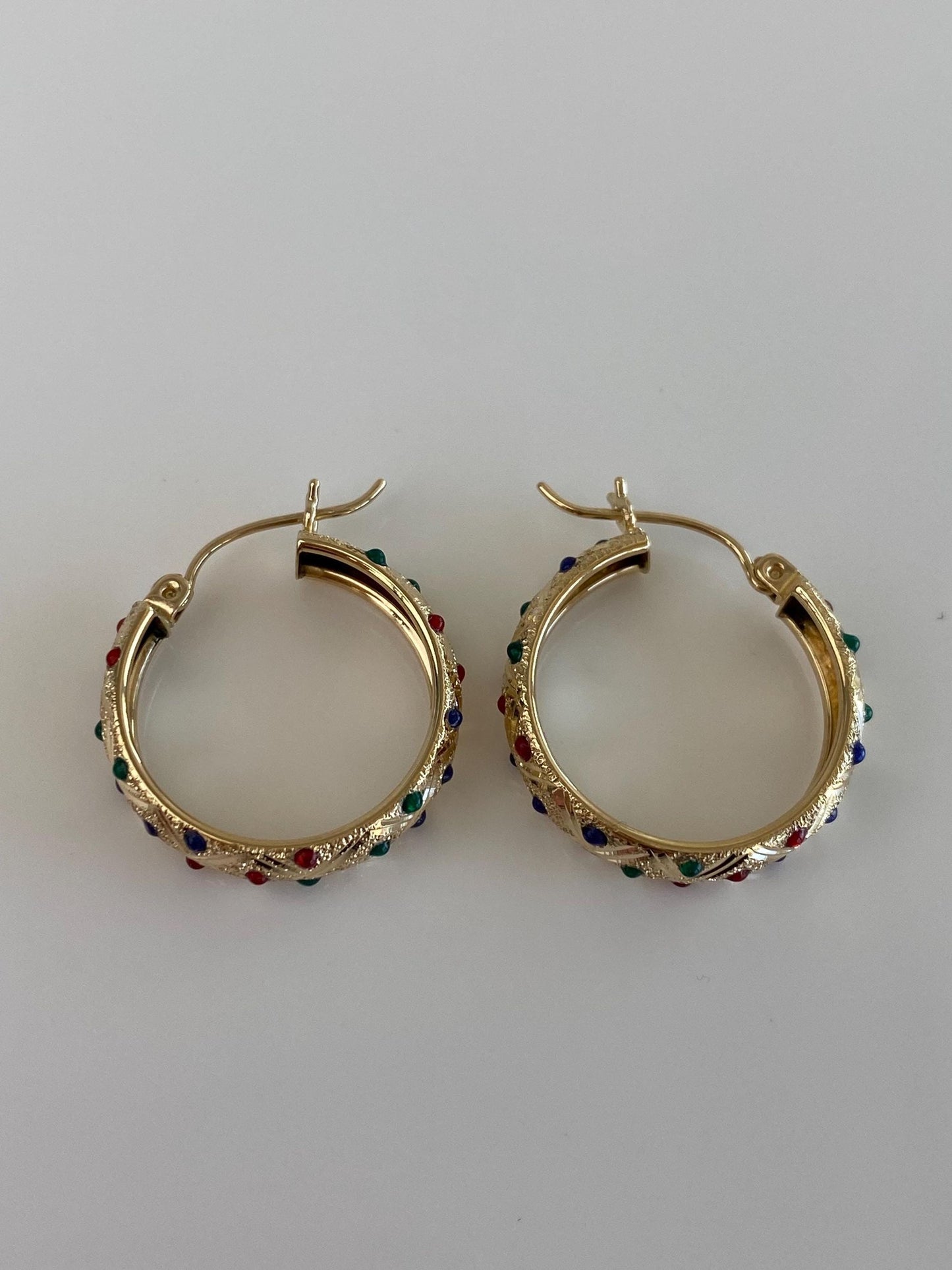 Vintage 10k Yellow Gold Diamond Cut Enamel Hoop Earrings
