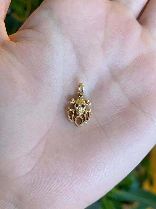 Vintage Solid 10k Yellow Gold Skull Cross Bones Charm