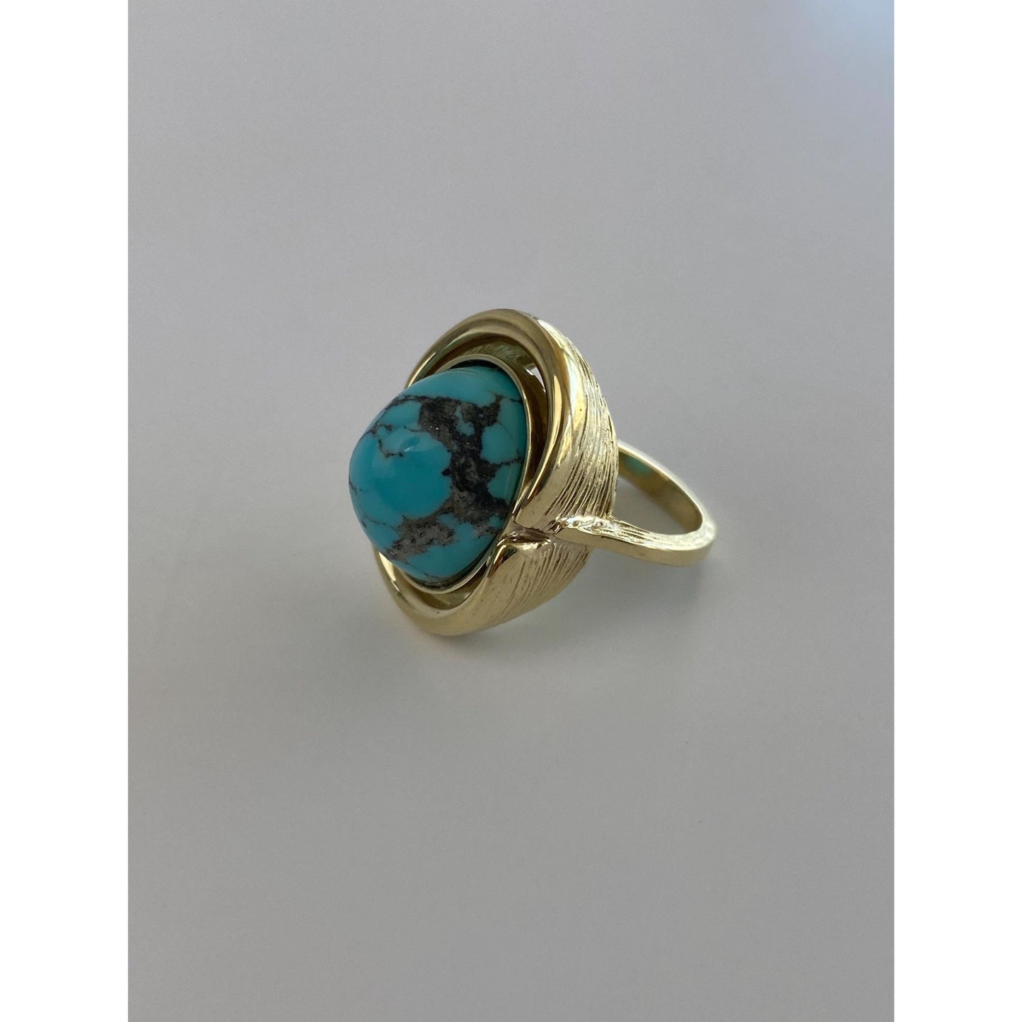 Vintage Solid 14k Yellow Gold Turquoise Ring - Size 2.75