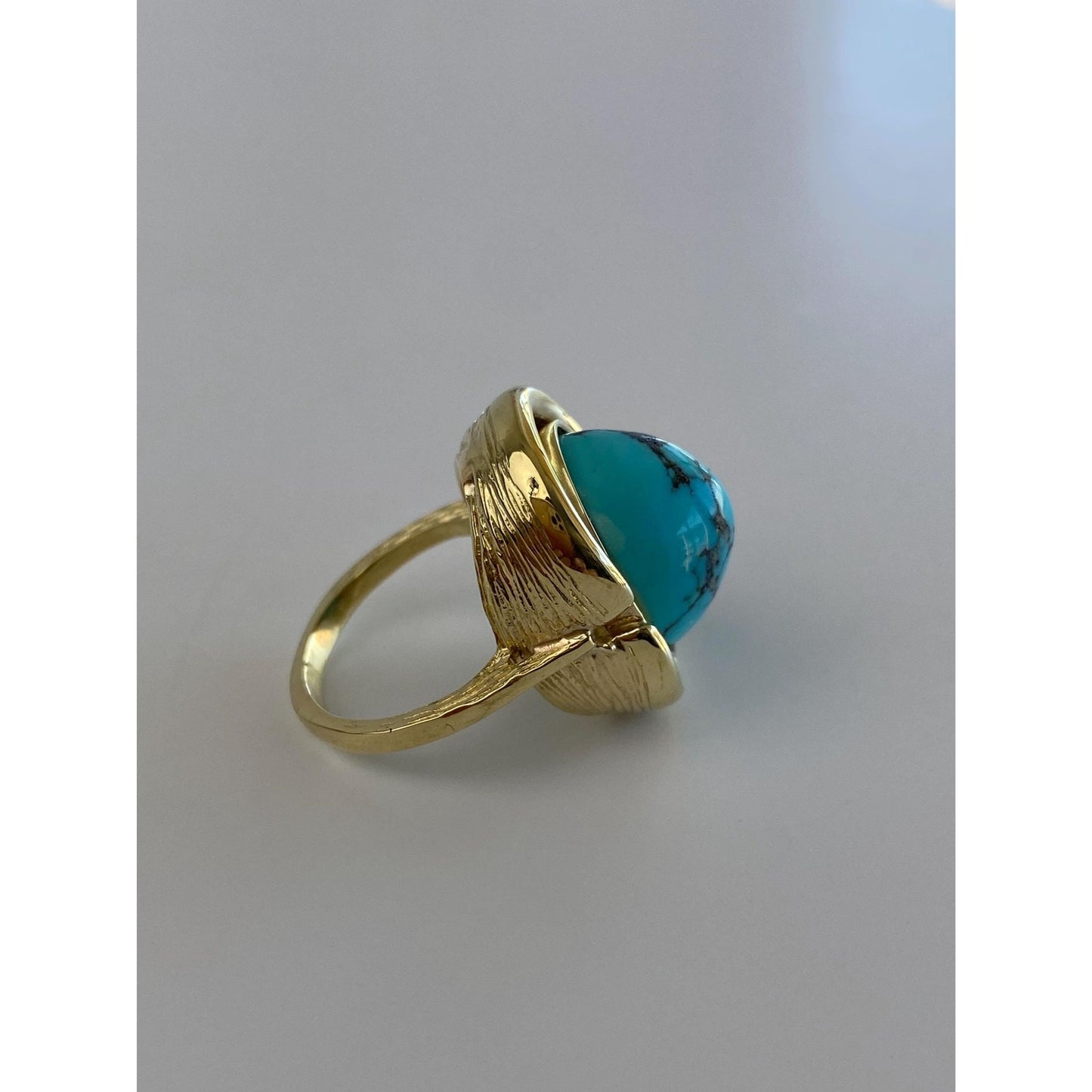 Vintage Solid 14k Yellow Gold Turquoise Ring - Size 2.75