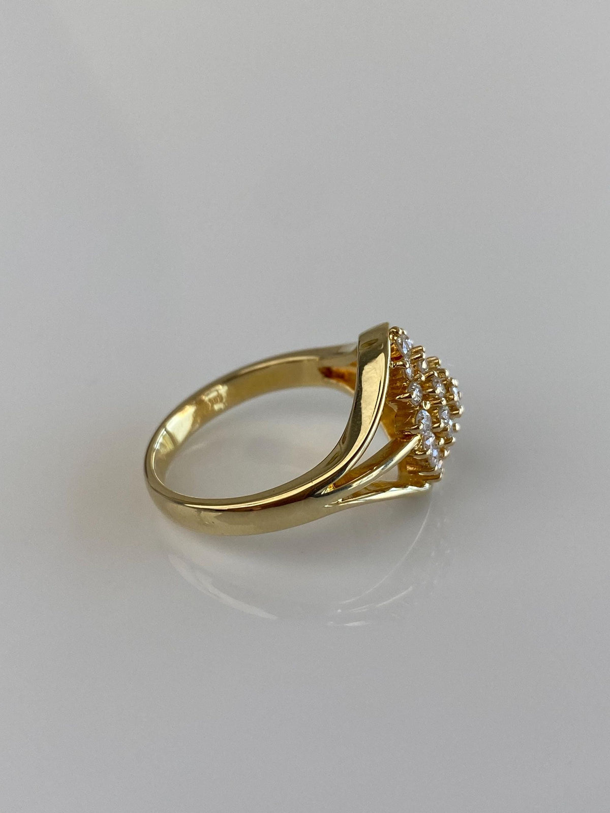 Vintage Solid 14k Yellow Gold Diamond Cluster Ring - Size 6.75