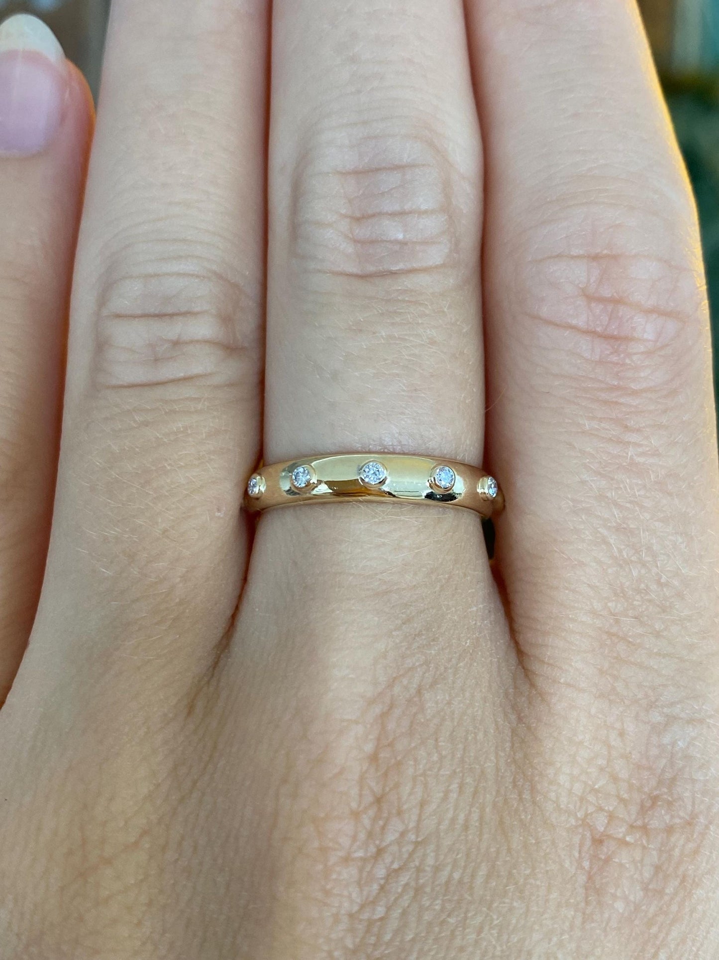 Vintage Solid 14k Yellow Gold Diamond Ring Band - Size 6.75