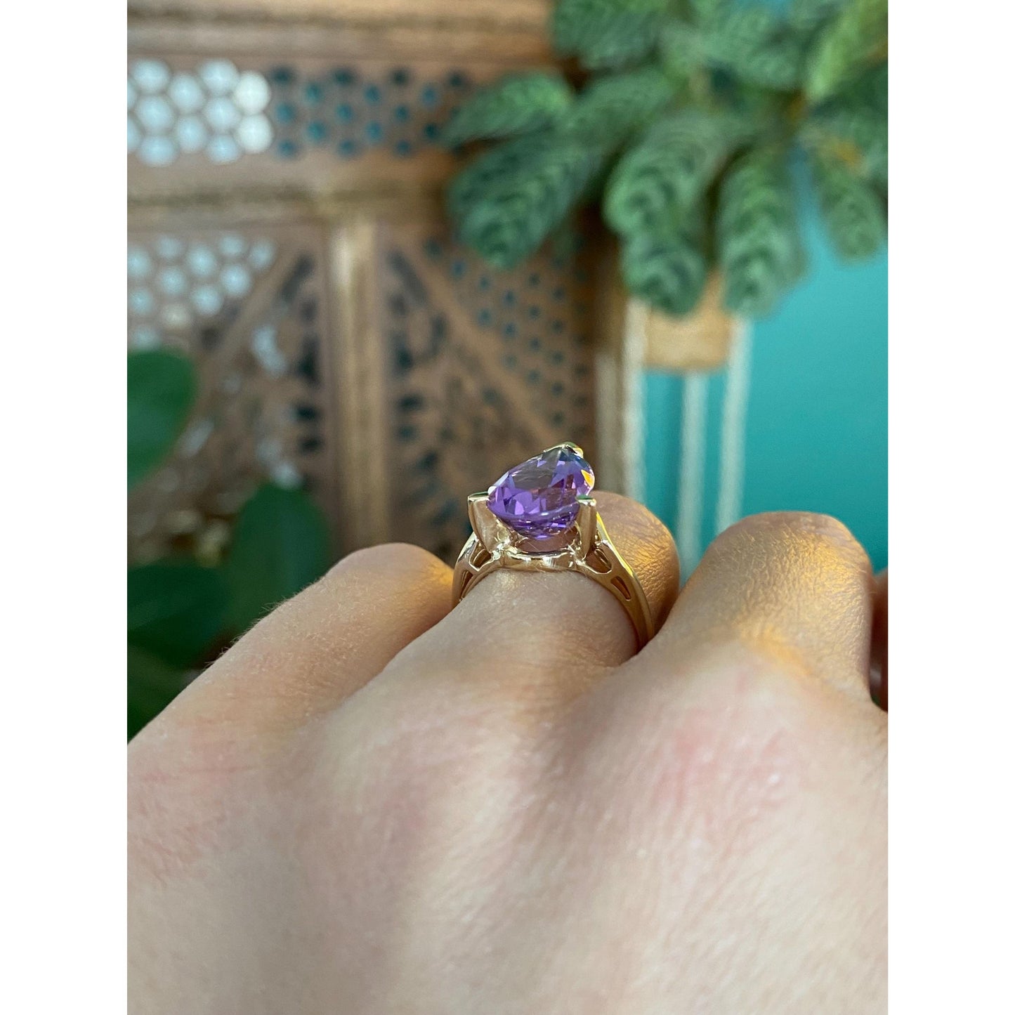 Vintage Solid 14k Yellow Gold Amethyst Teardrop Ring - Size 5.25