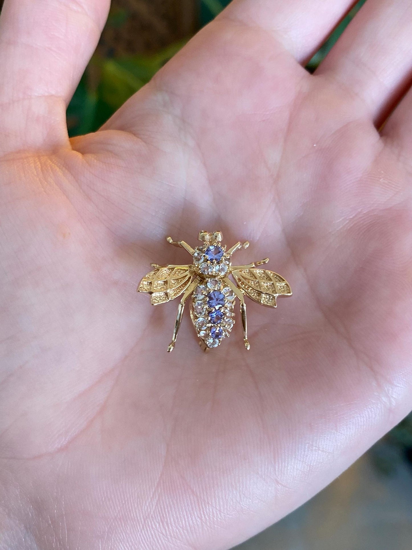 Vintage Solid 14k Yellow Gold Clear Spinel Tanzanite Bee Brooch Pin