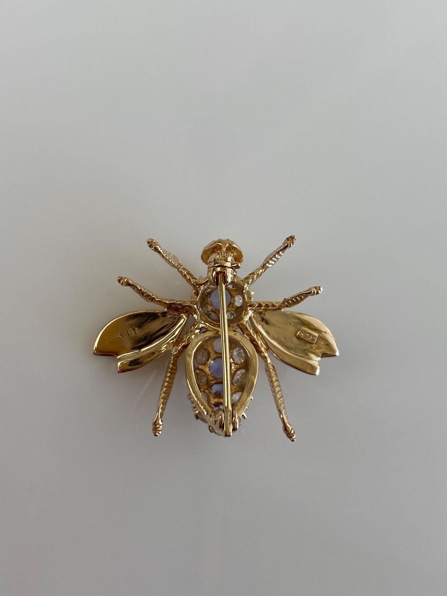 Vintage Solid 14k Yellow Gold Clear Spinel Tanzanite Bee Brooch Pin