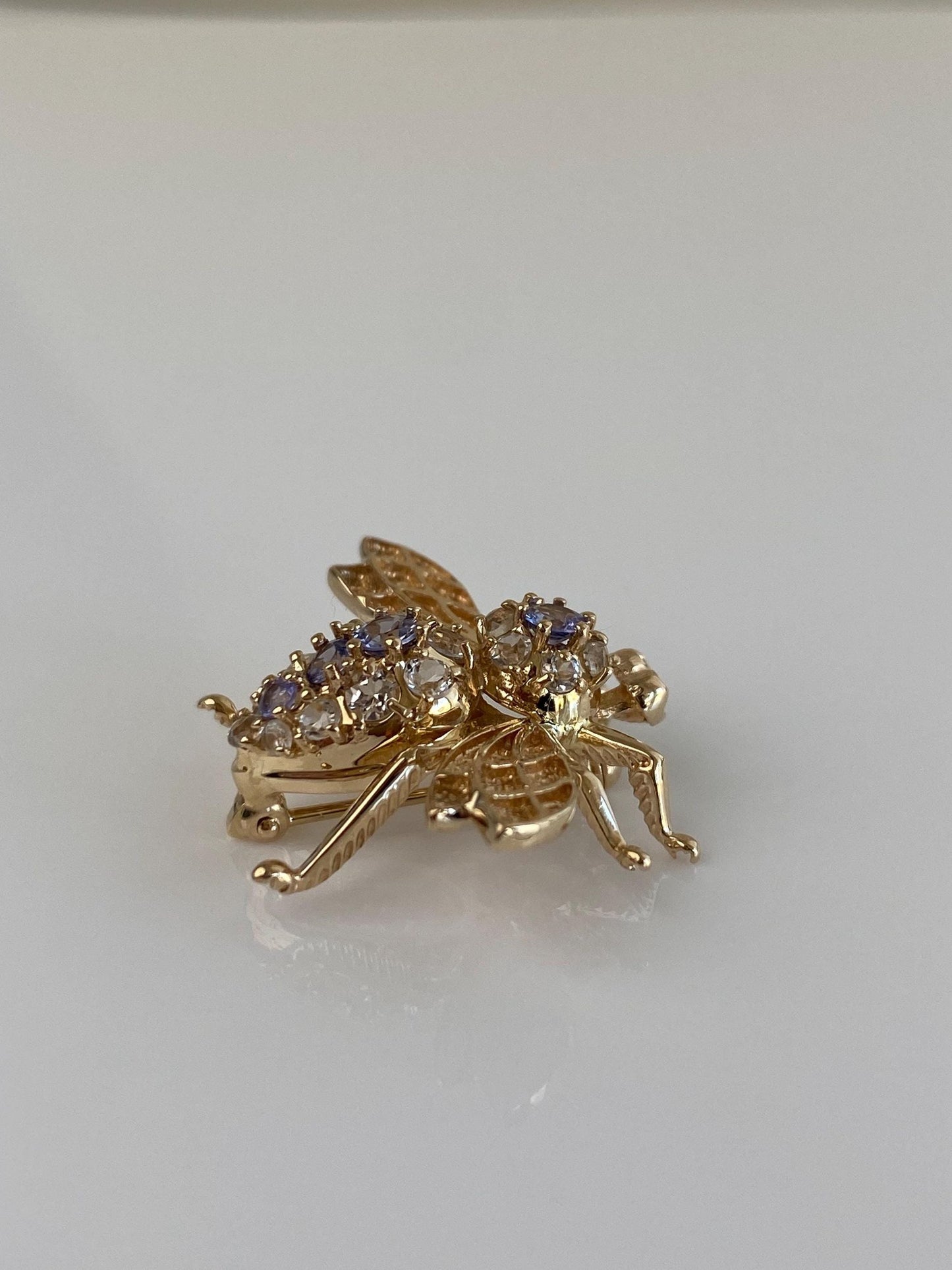 Vintage Solid 14k Yellow Gold Clear Spinel Tanzanite Bee Brooch Pin