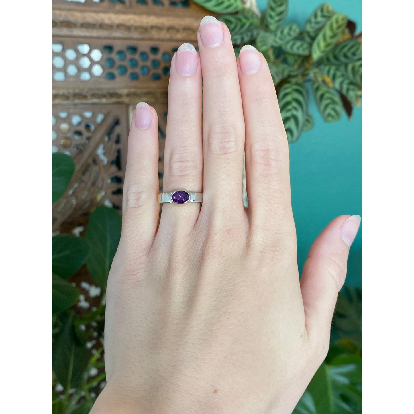 Vintage Solid 14k White Gold Amethyst Ring Band - Size 4.5