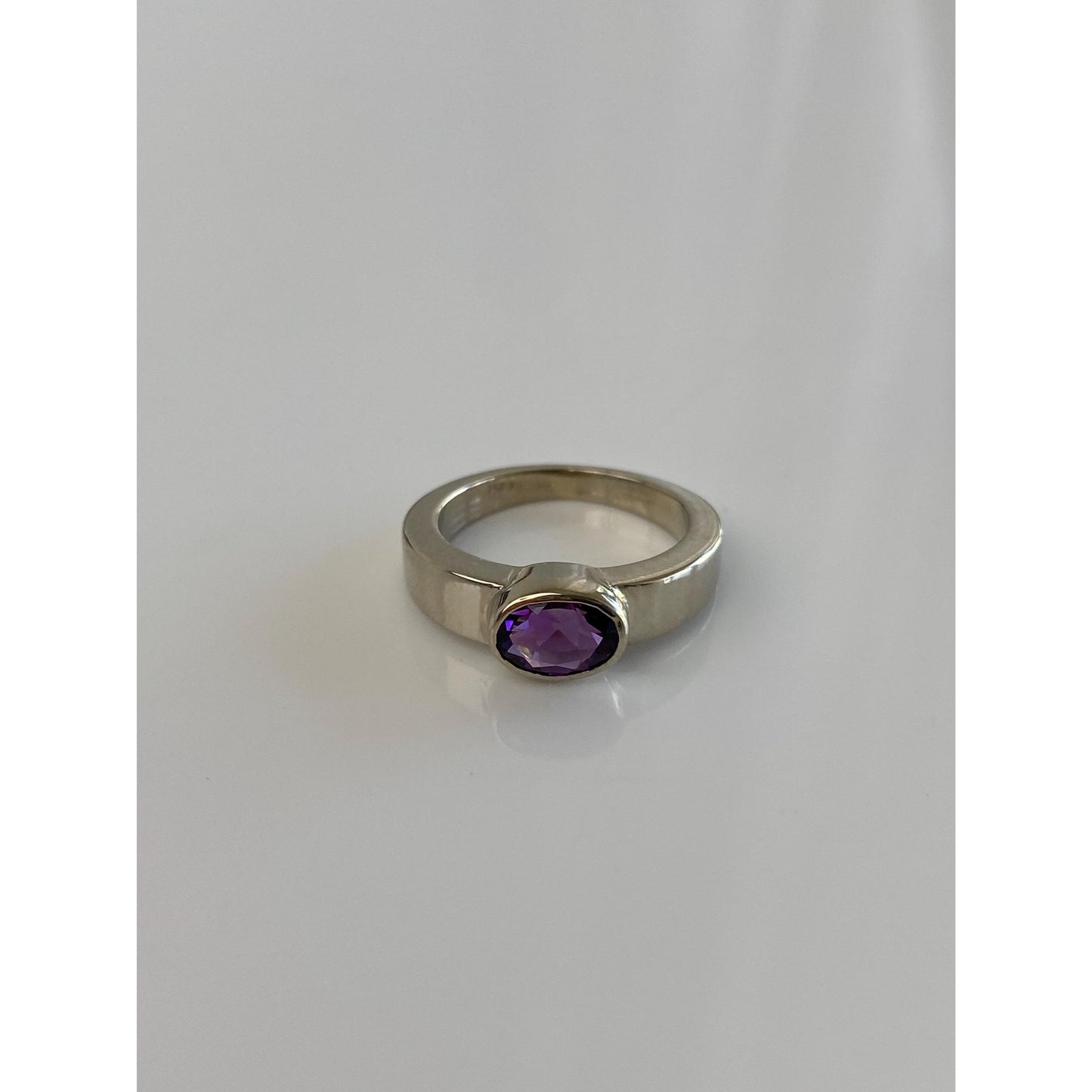 Vintage Solid 14k White Gold Amethyst Ring Band - Size 4.5