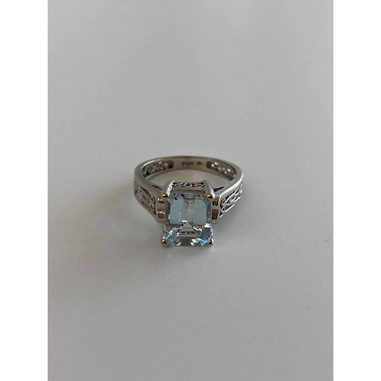 Vintage Solid 14k White Gold Diamond Aquamarine Ring - Size 5.75