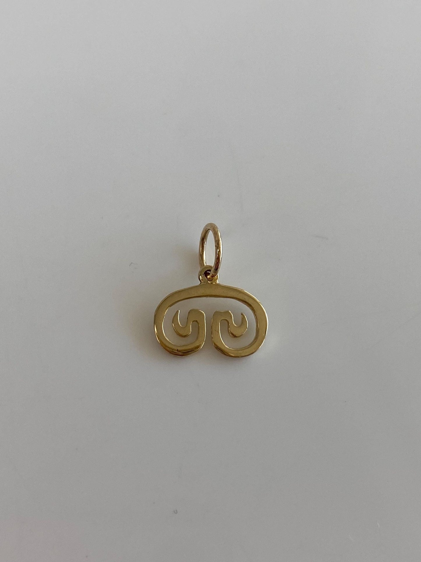 Vintage Solid 14k Yellow Gold Chinoiserie Style Swirl Charm
