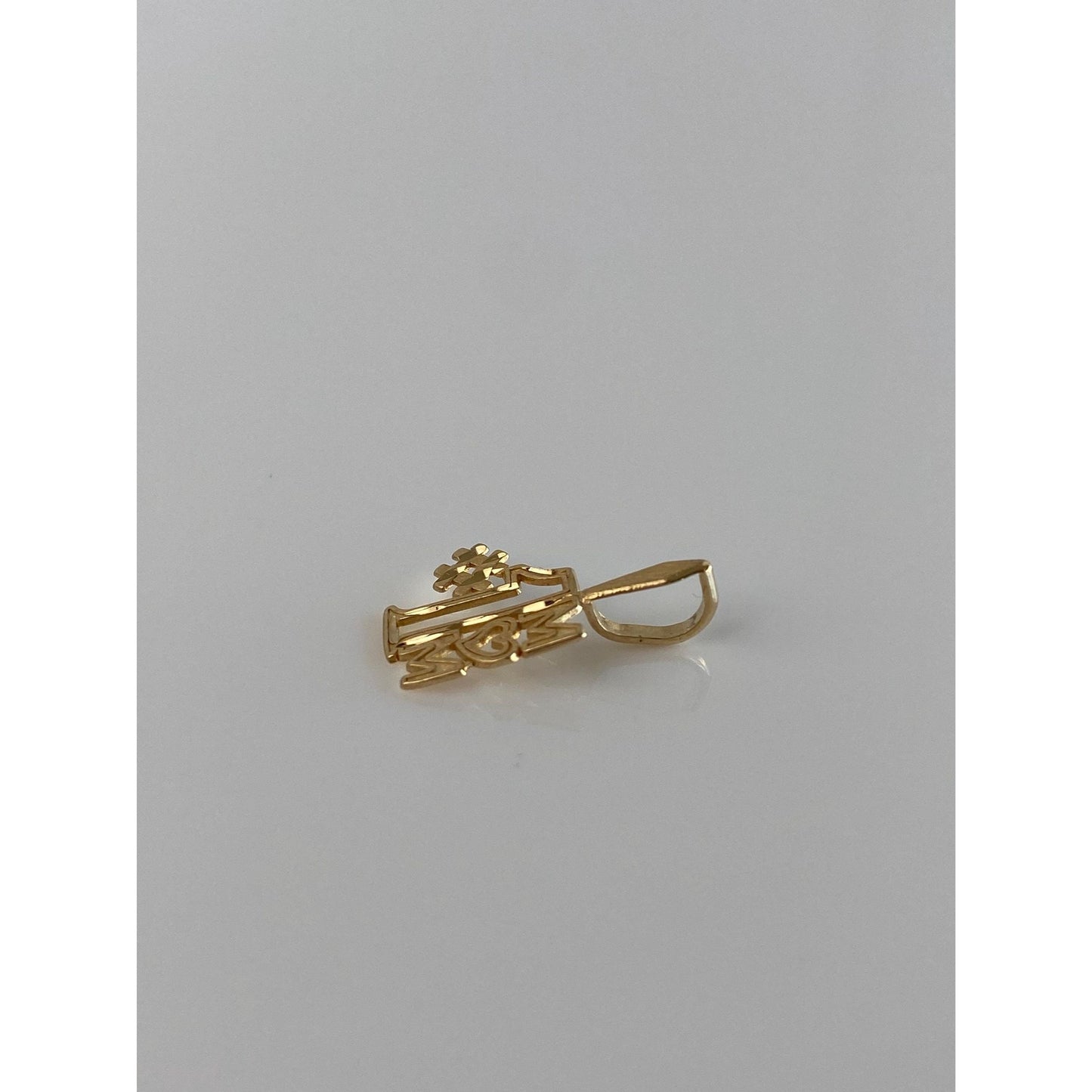 Vintage Solid 14k Yellow Gold '#1 Mom' Charm