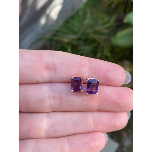 Vintage Solid 14k Yellow Gold Amethyst Stud Earrings