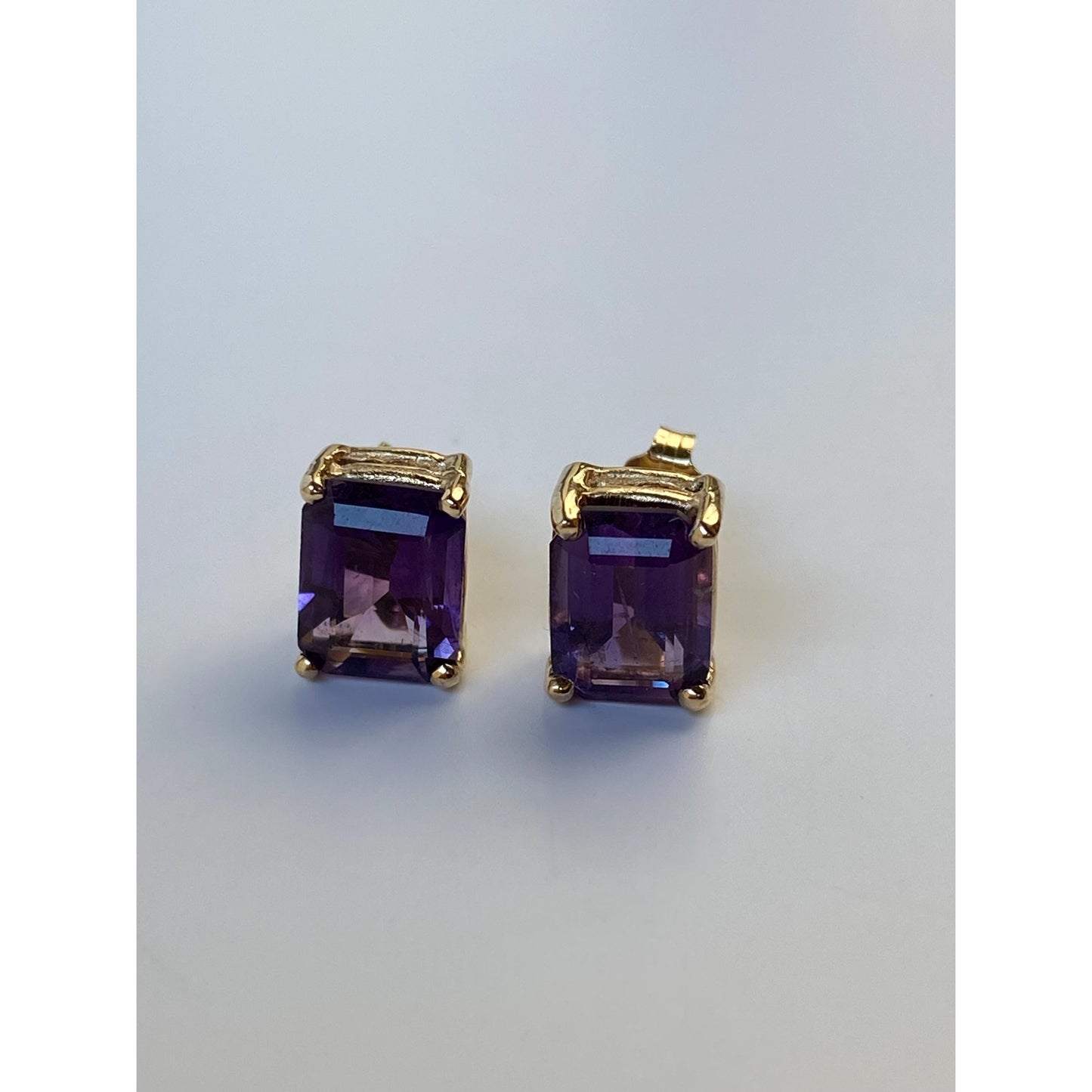 Vintage Solid 14k Yellow Gold Amethyst Stud Earrings