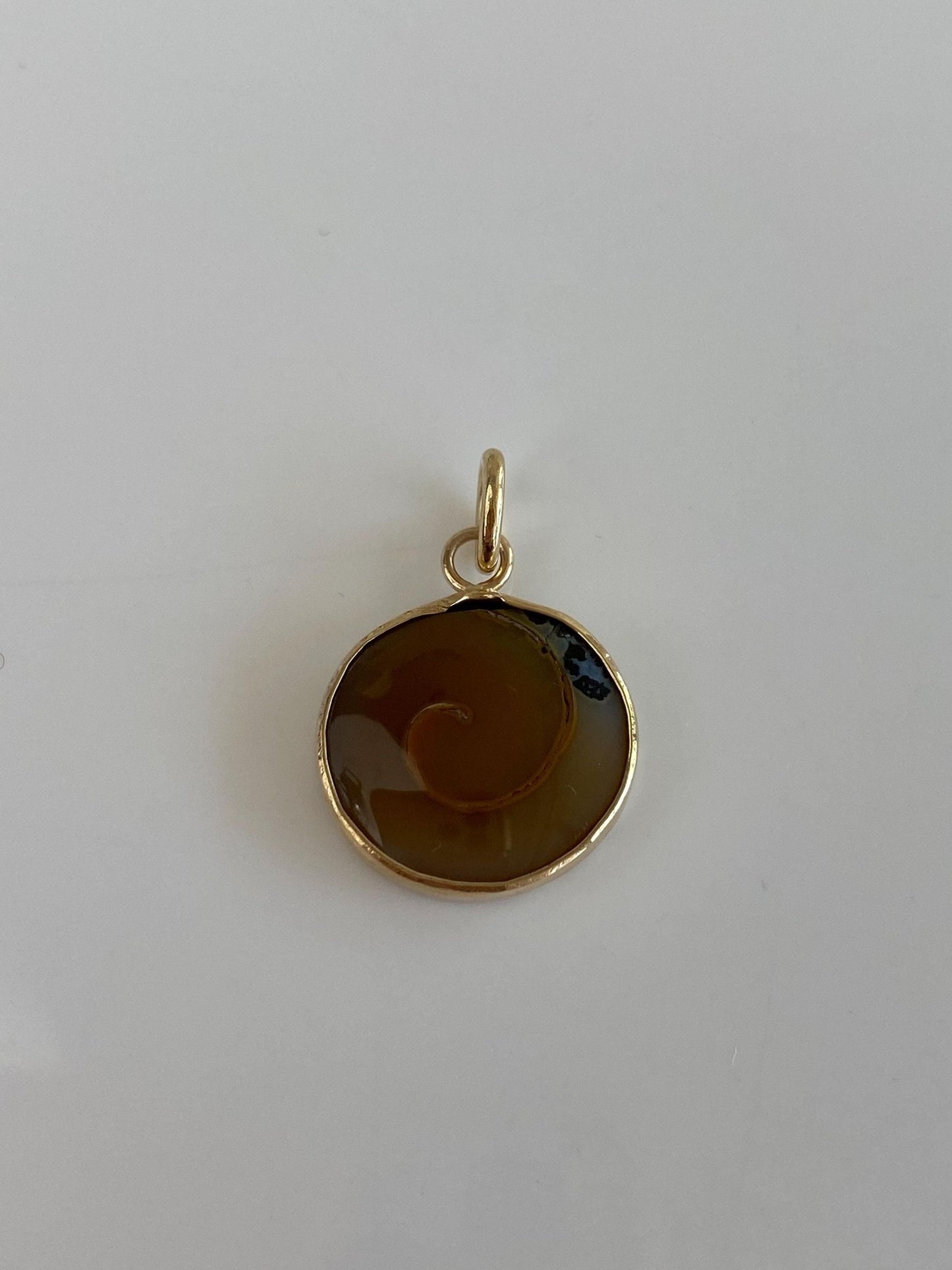 Vintage Solid 14k Yellow Gold Agate Charm