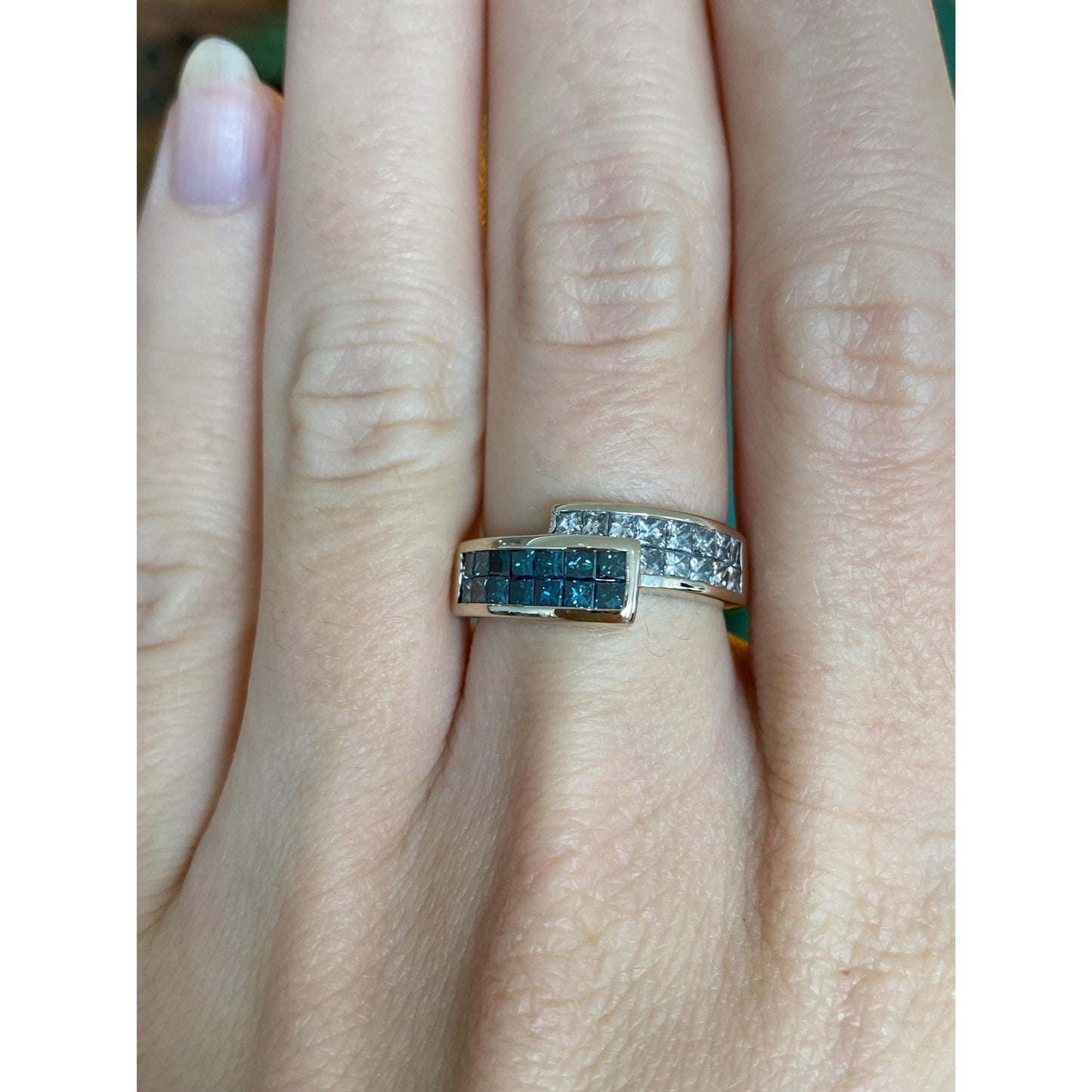 Vintage Solid 18k White Gold Blue & Clear Diamond Bypass Ring - Size 6