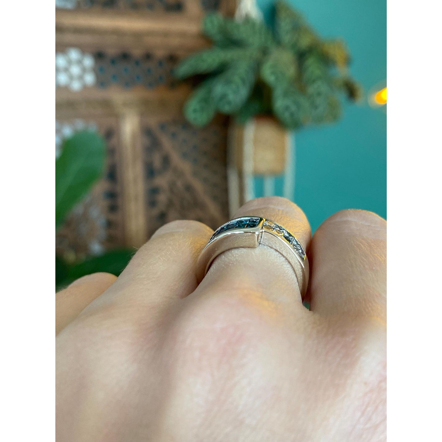 Vintage Solid 18k White Gold Blue & Clear Diamond Bypass Ring - Size 6