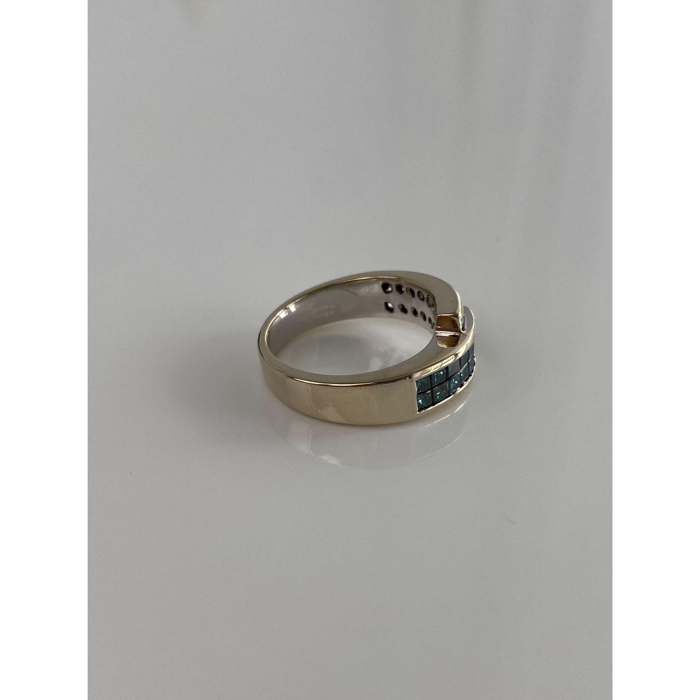 Vintage Solid 18k White Gold Blue & Clear Diamond Bypass Ring - Size 6