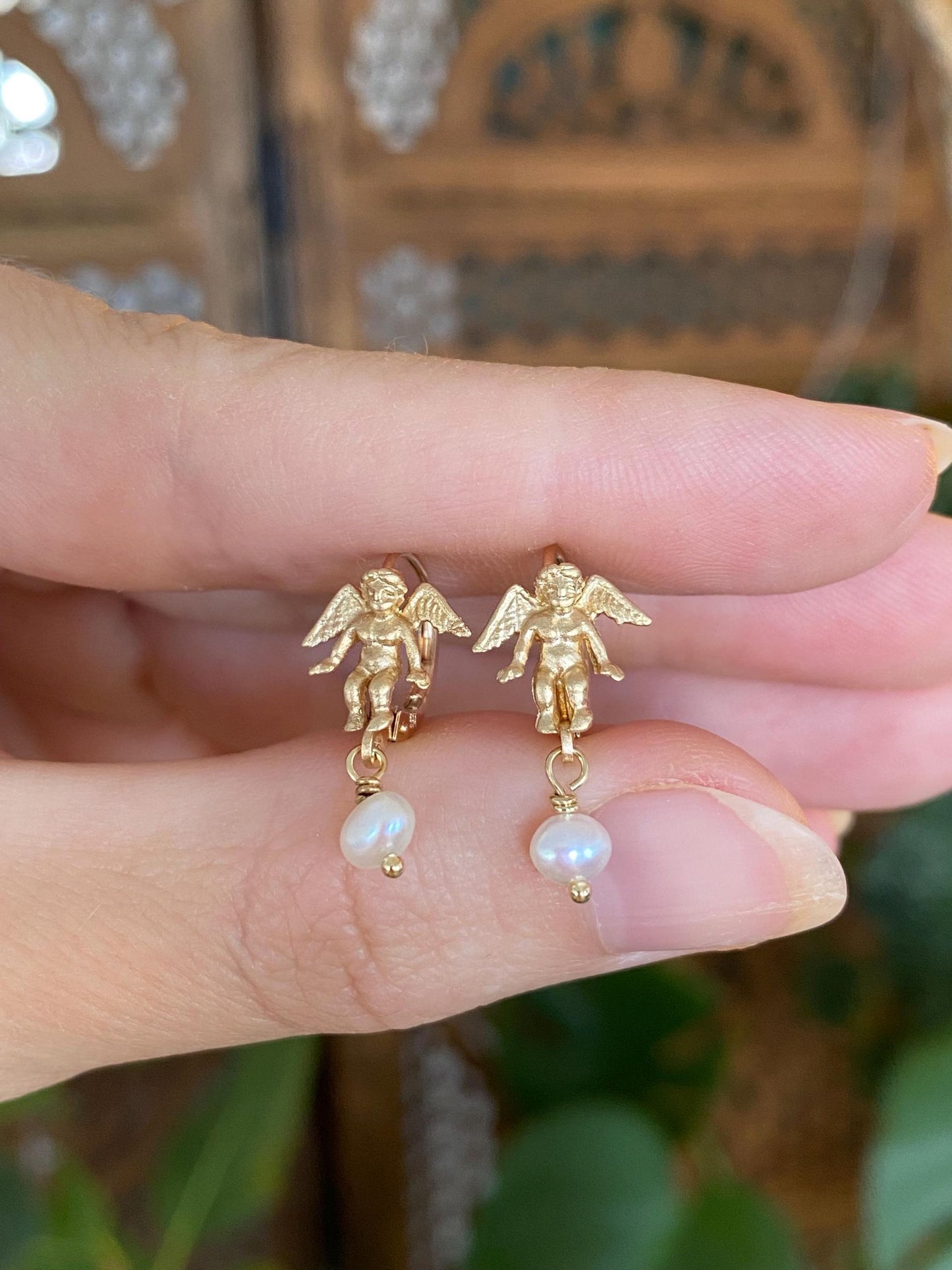 Vintage Solid 14k Yellow Gold Pearl Cherub Drop Earrings