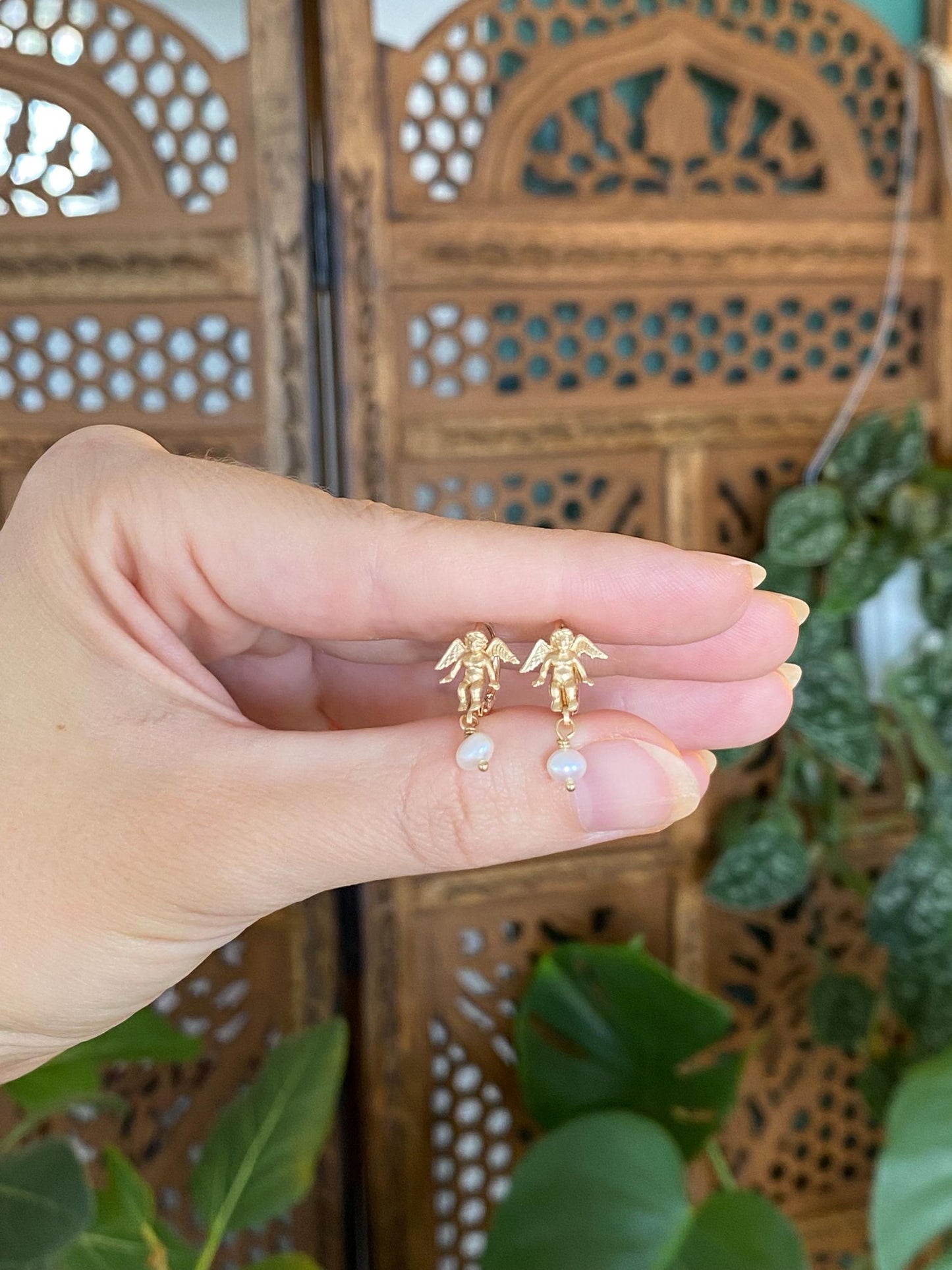 Vintage Solid 14k Yellow Gold Pearl Cherub Drop Earrings