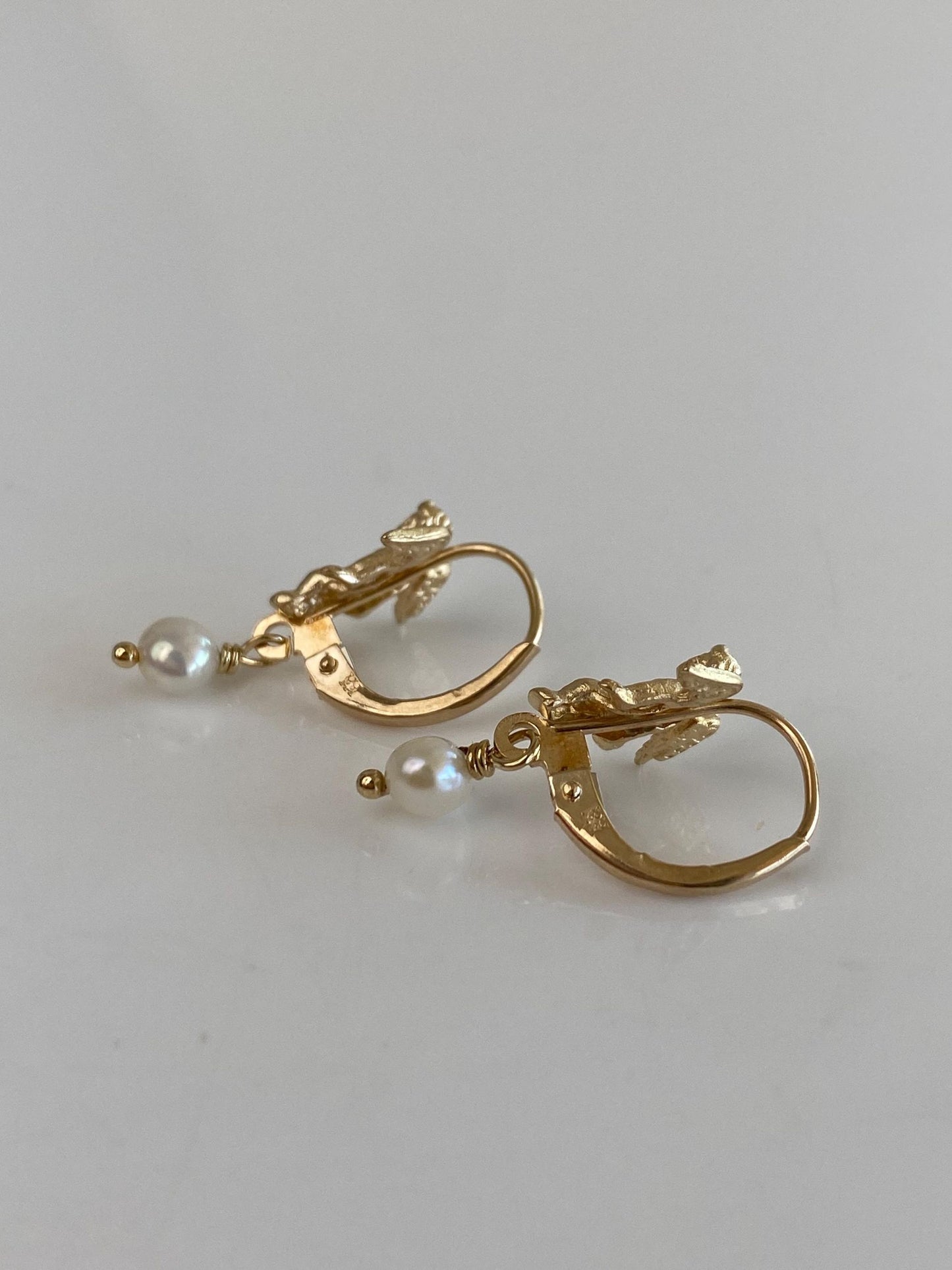 Vintage Solid 14k Yellow Gold Pearl Cherub Drop Earrings