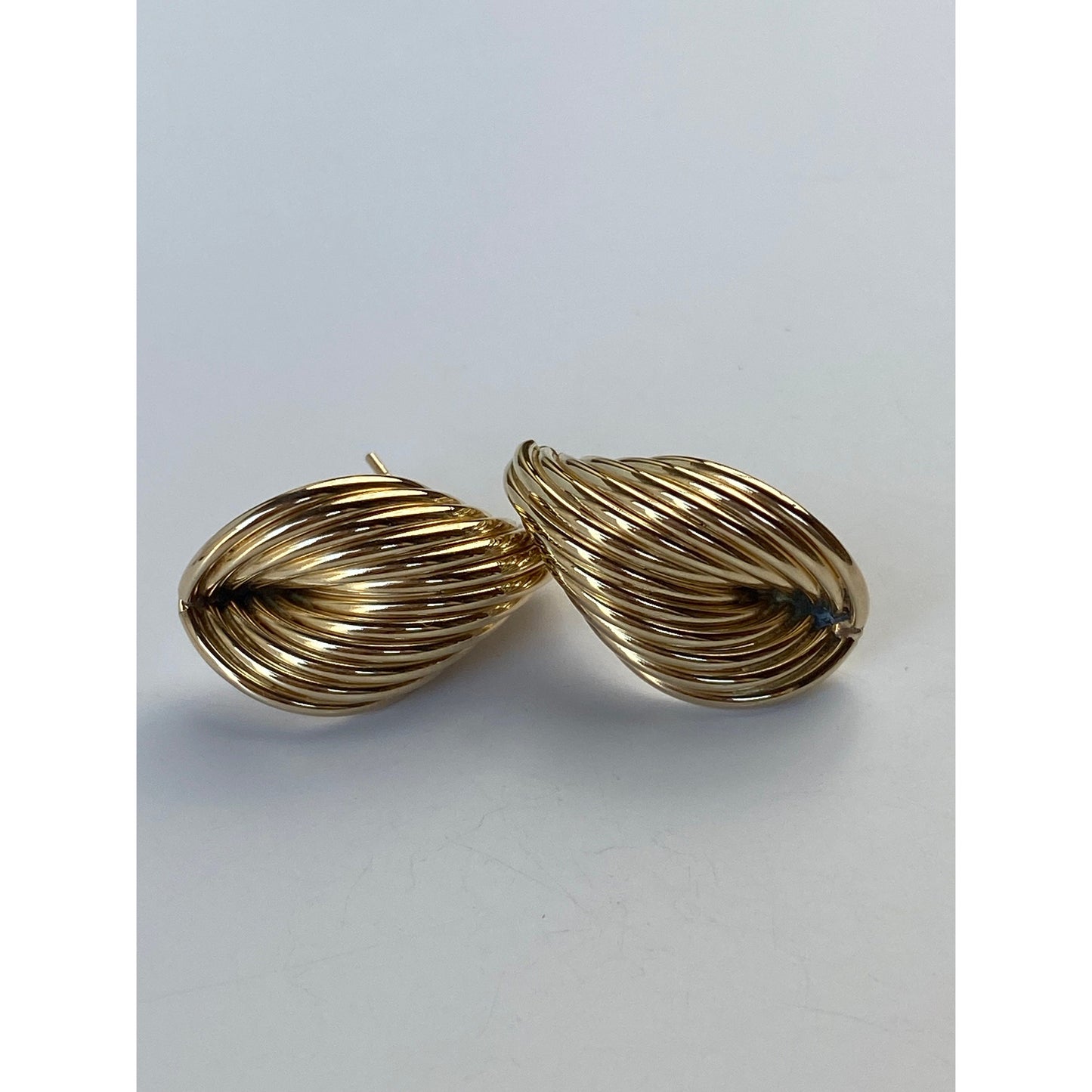 Vintage 14k Yellow Layered Wave Stud Earrings