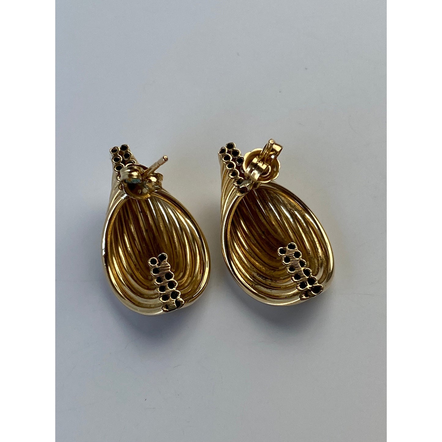 Vintage 14k Yellow Layered Wave Stud Earrings