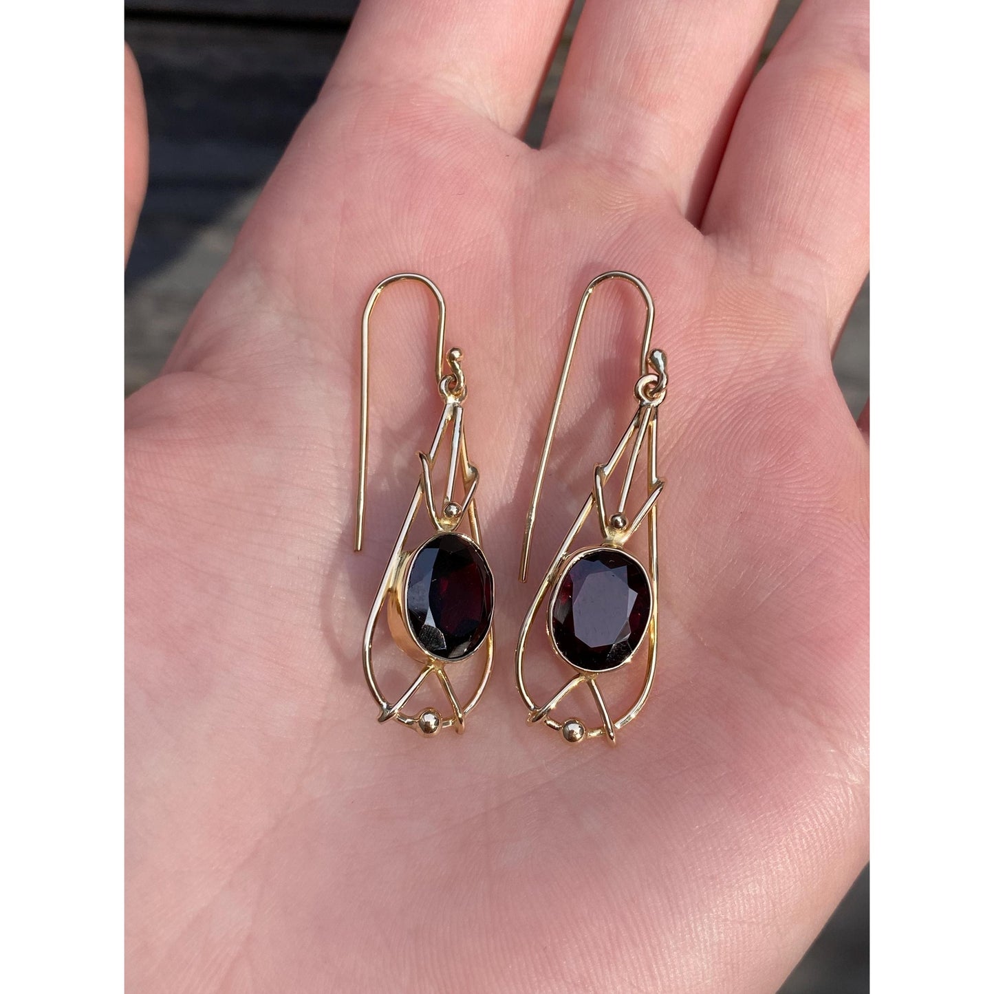Vintage Solid 10k Yellow Gold Garnet Dangle Earrings