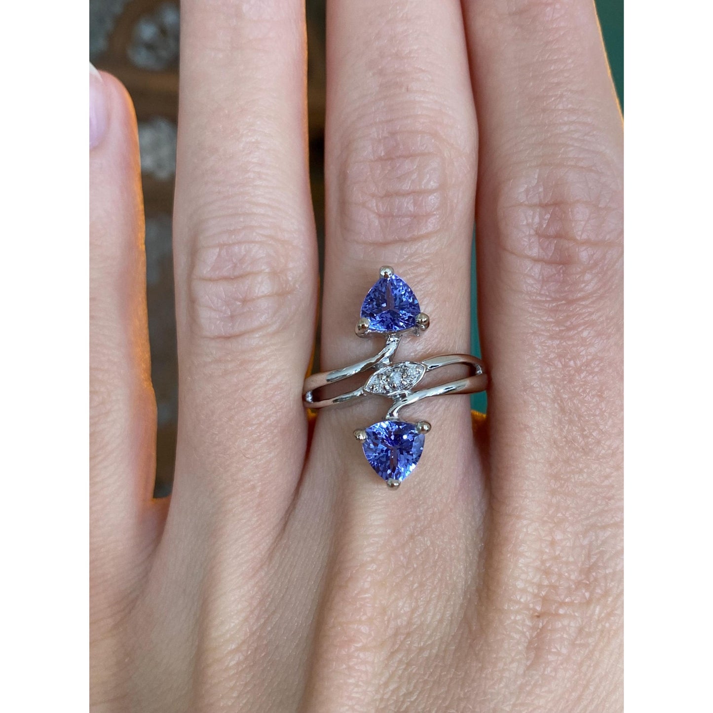 Solid 18k White Gold Diamond Tanzanite Ring - Size 6.75