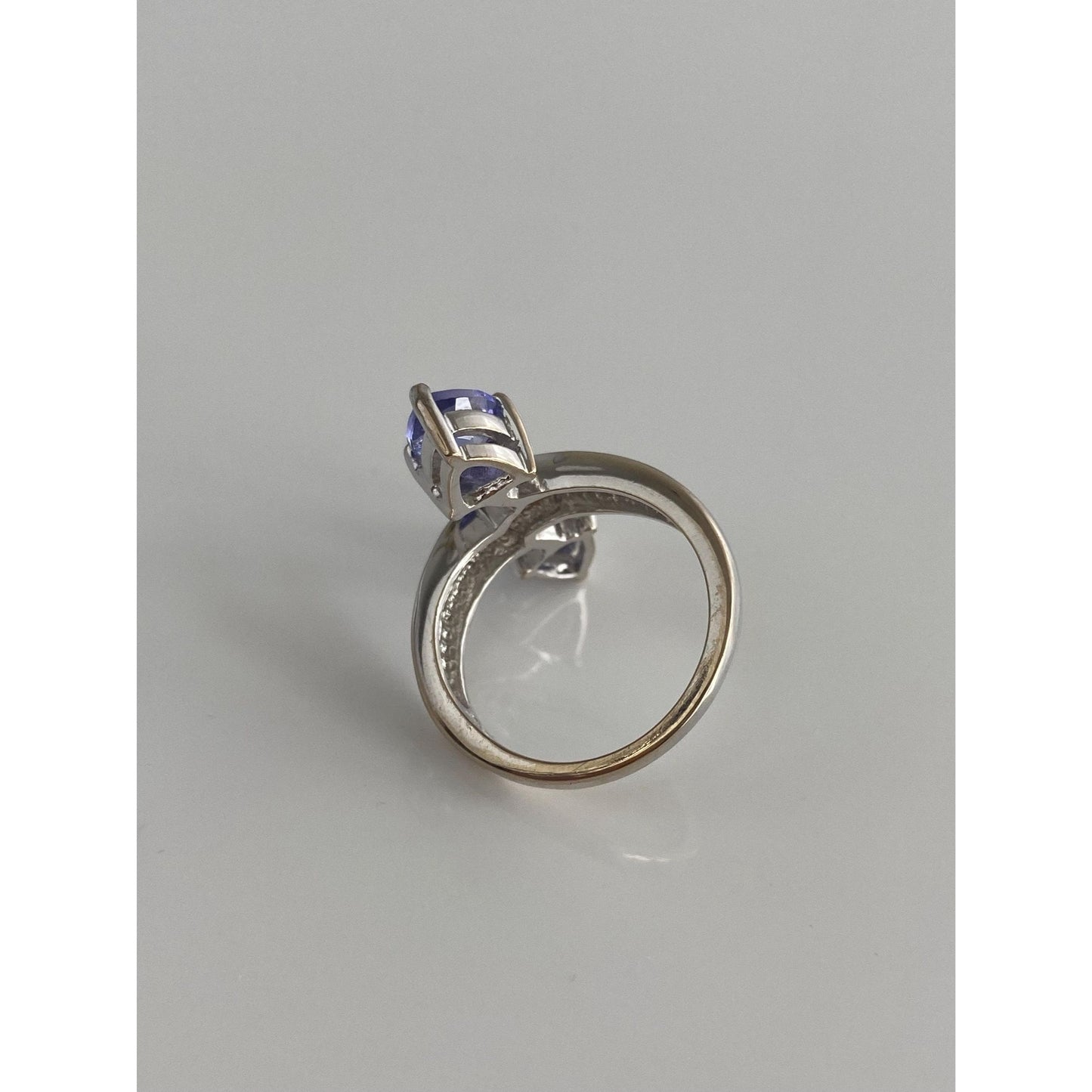 Solid 18k White Gold Diamond Tanzanite Ring - Size 6.75