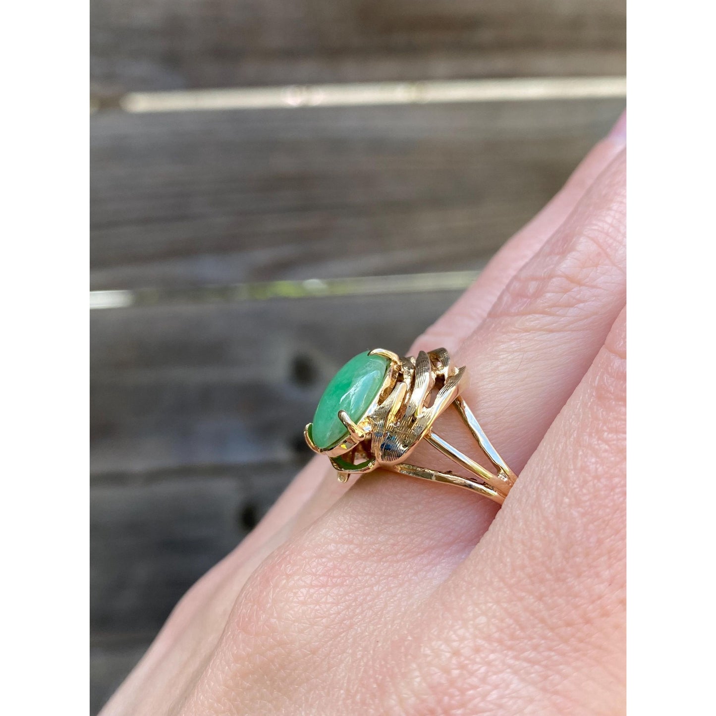 Vintage Solid 14k Yellow Gold Jade Ring - Size 9.25