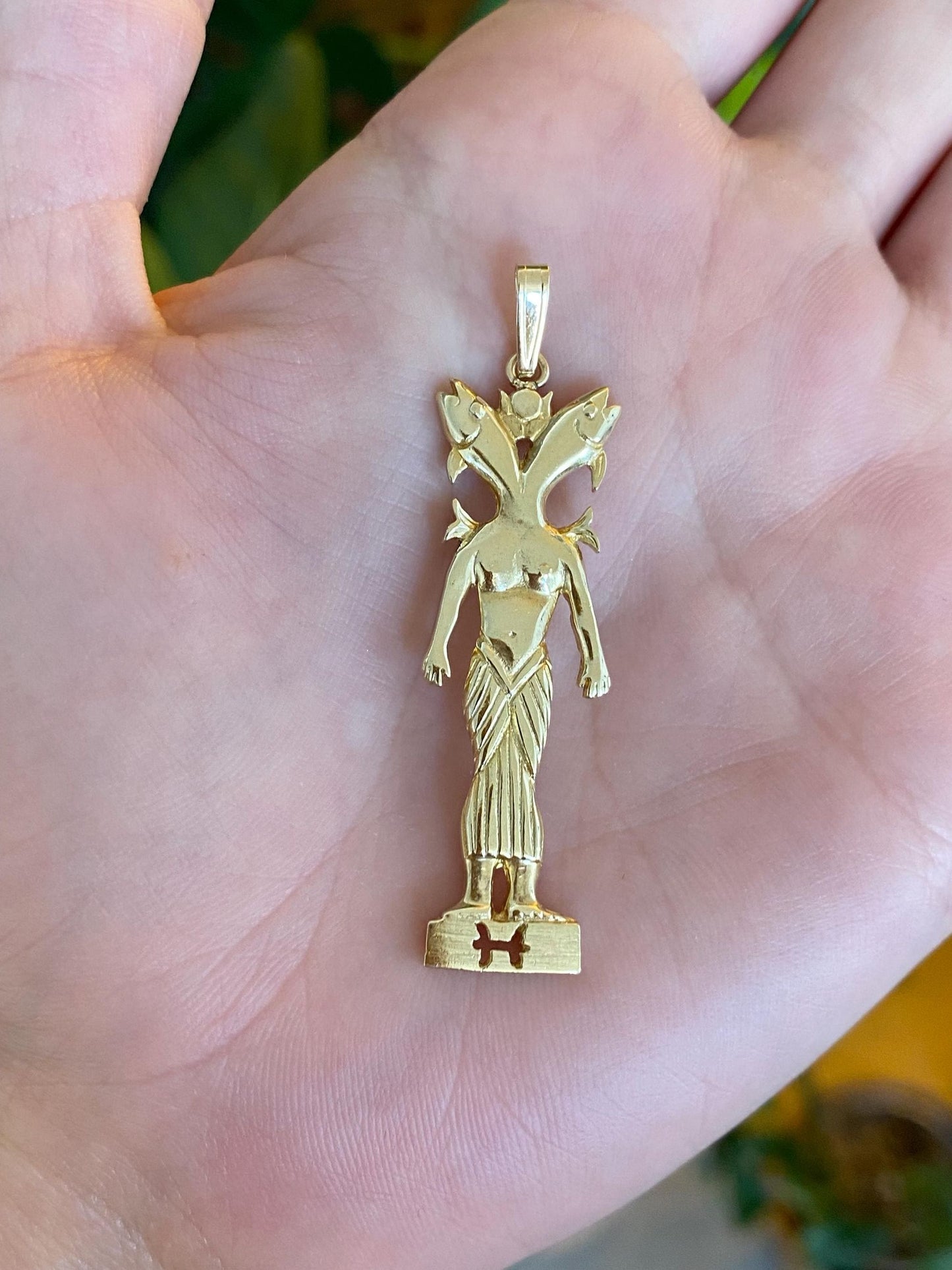 Vintage Solid 14k Yellow Gold Pisces Fish Goddess Charm