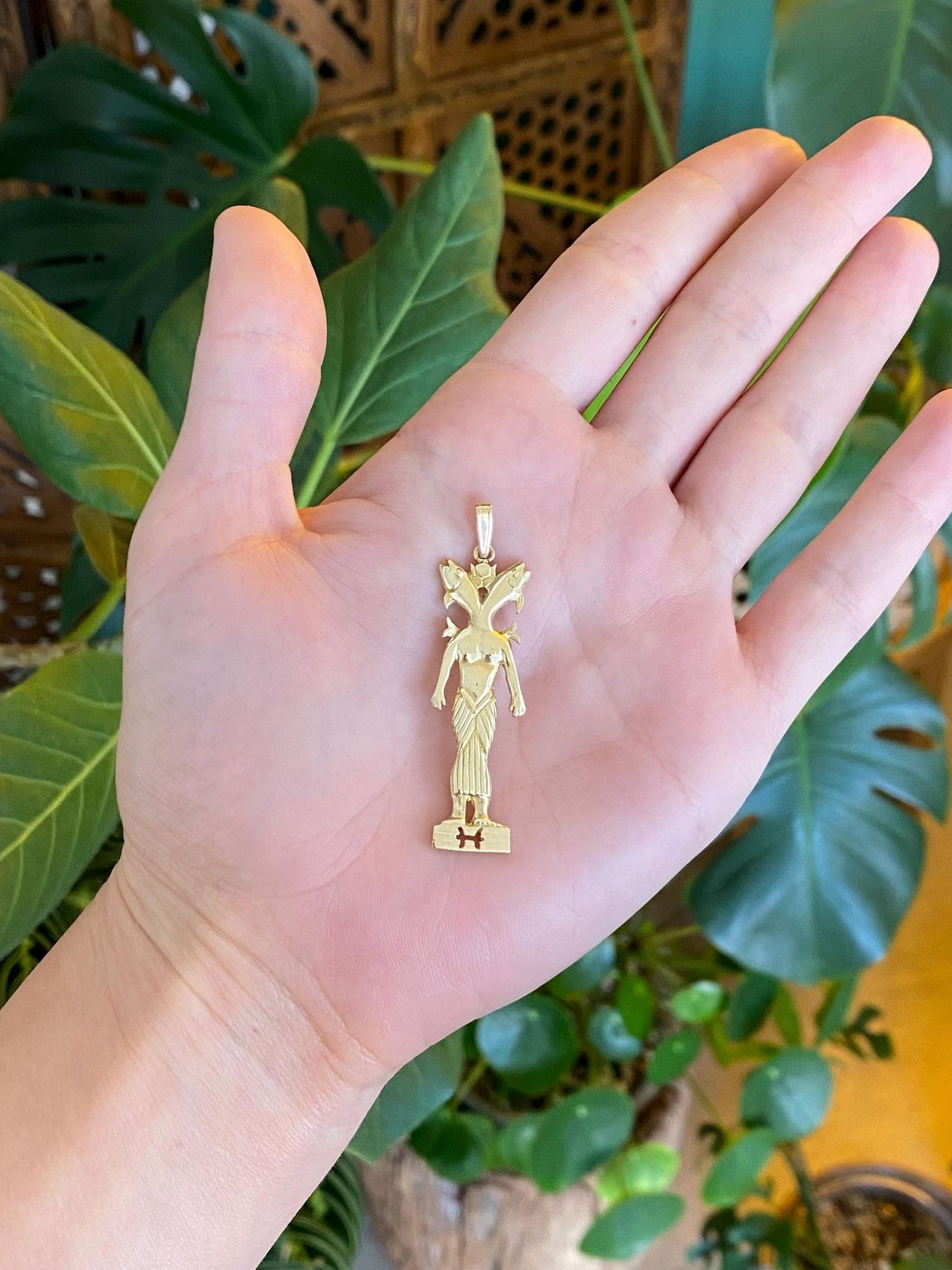 Vintage Solid 14k Yellow Gold Pisces Fish Goddess Charm