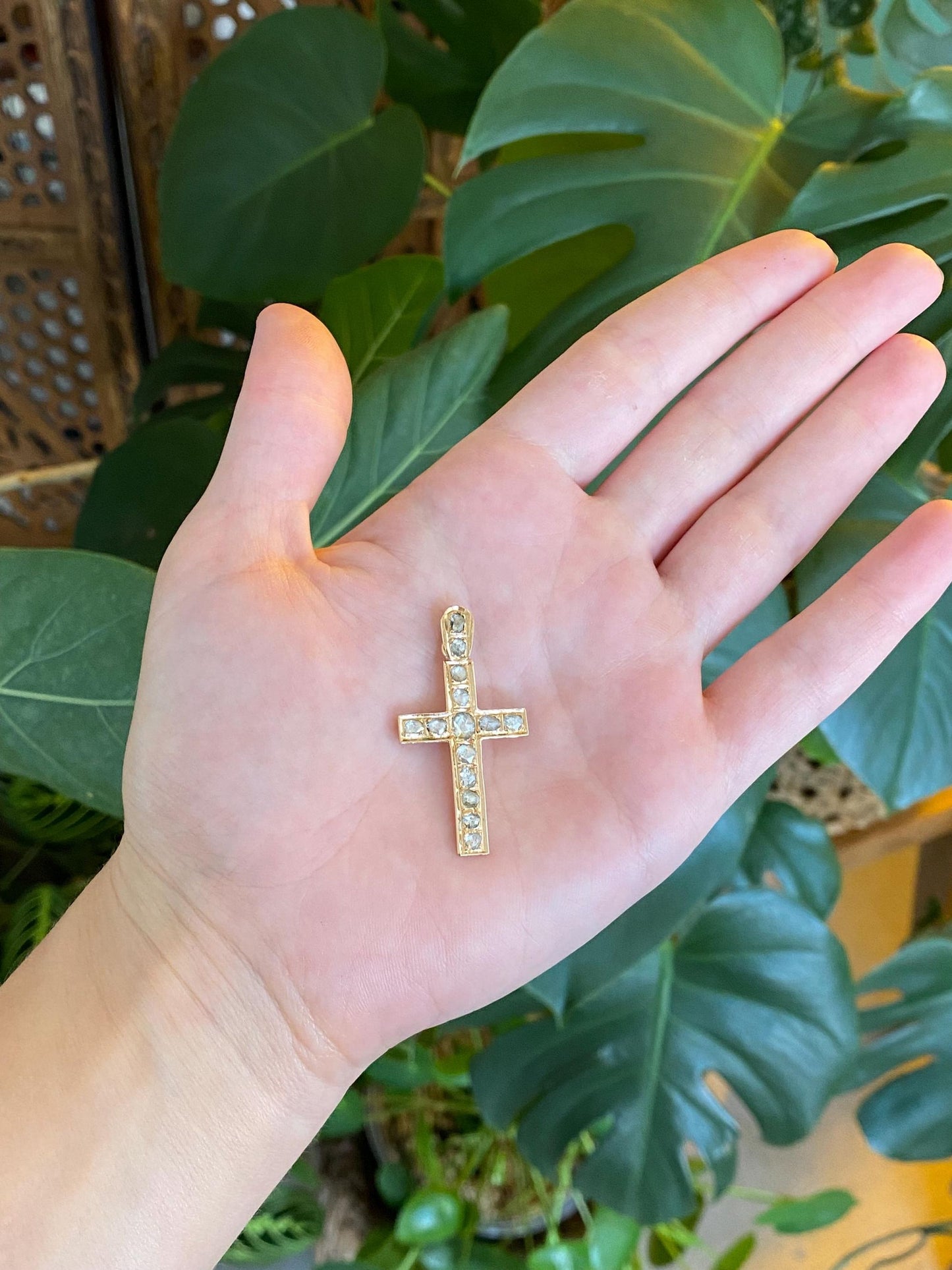 Vintage Solid 18k Yellow Gold Raw Diamonds Cross Charm