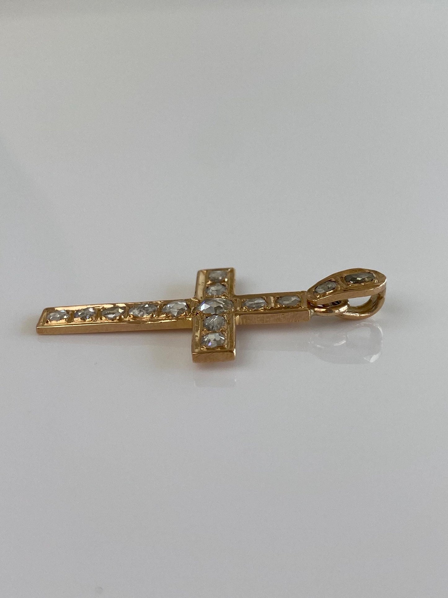 Vintage Solid 18k Yellow Gold Raw Diamonds Cross Charm
