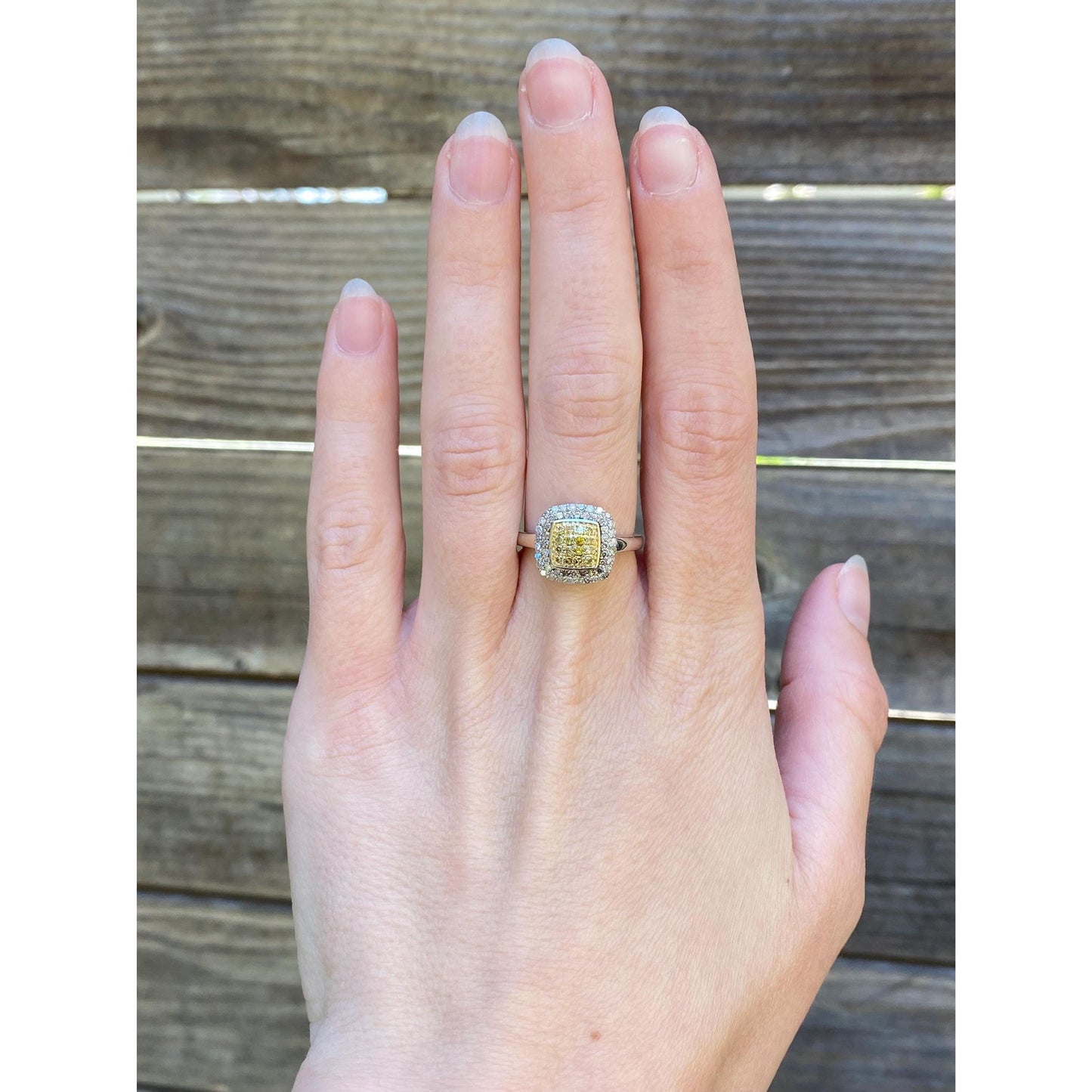 Vintage Solid 14k White & Yellow Gold Diamond Ring - Size 6.75