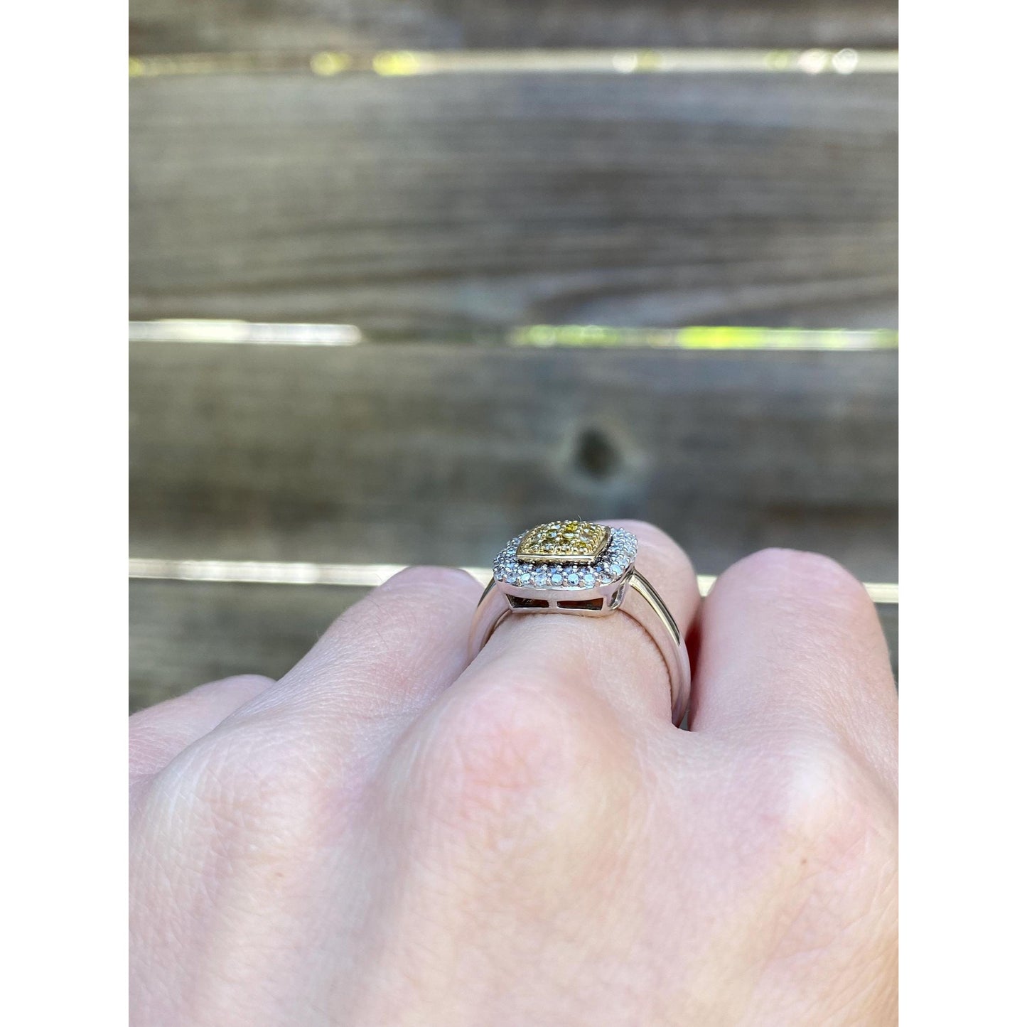 Vintage Solid 14k White & Yellow Gold Diamond Ring - Size 6.75