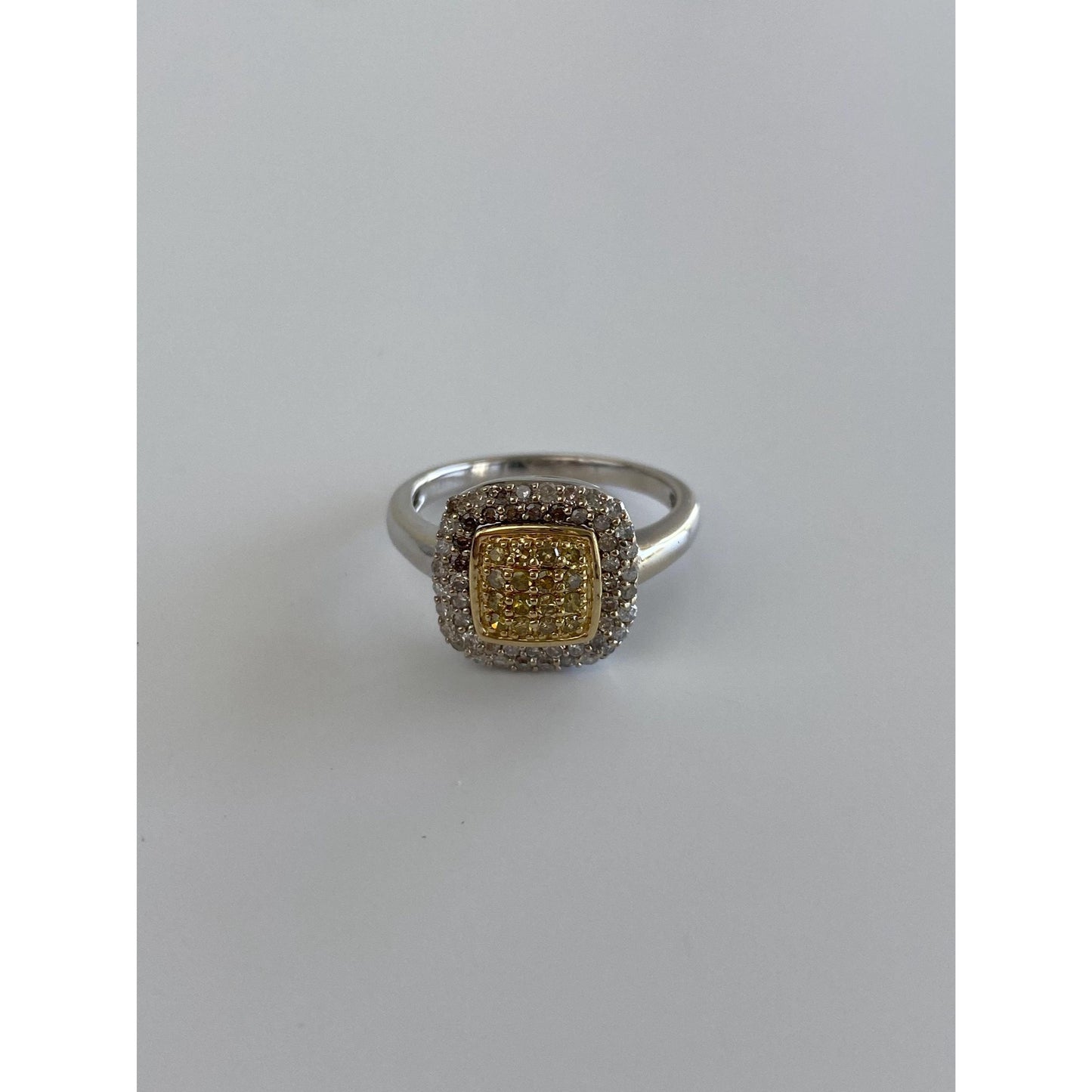 Vintage Solid 14k White & Yellow Gold Diamond Ring - Size 6.75