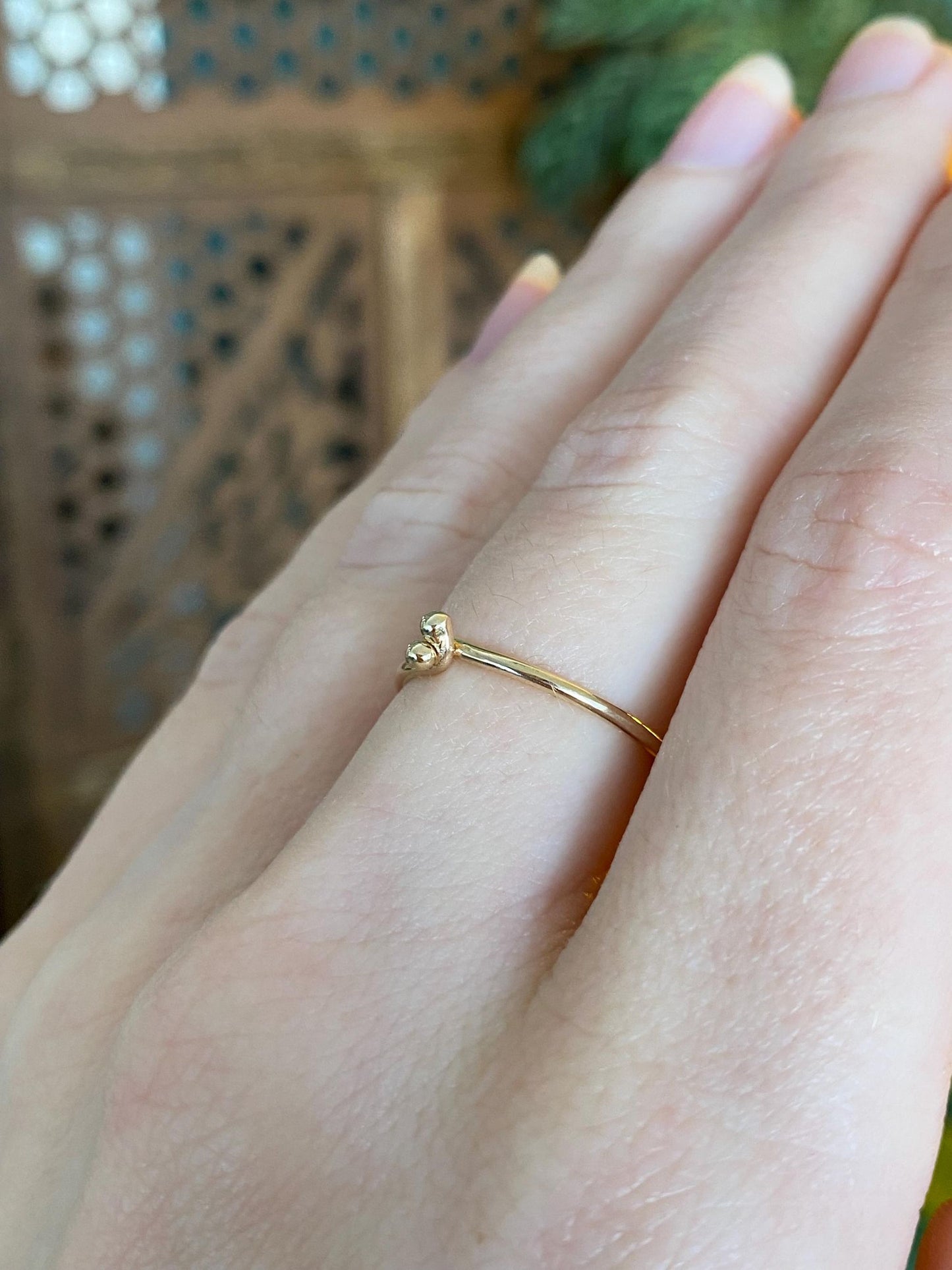 Vintage Solid 14k Yellow Gold Latch Ball Design Ring Band - Size 5.5