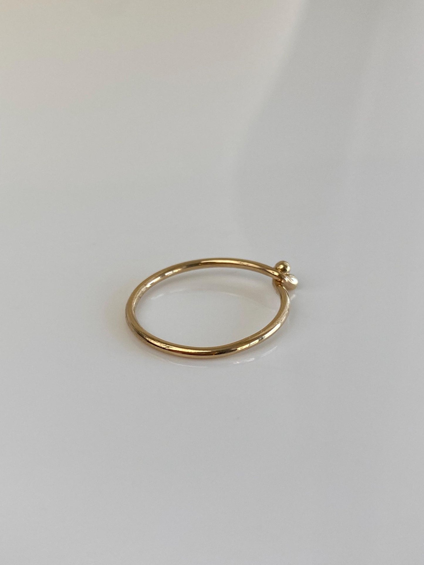 Vintage Solid 14k Yellow Gold Latch Ball Design Ring Band - Size 5.5