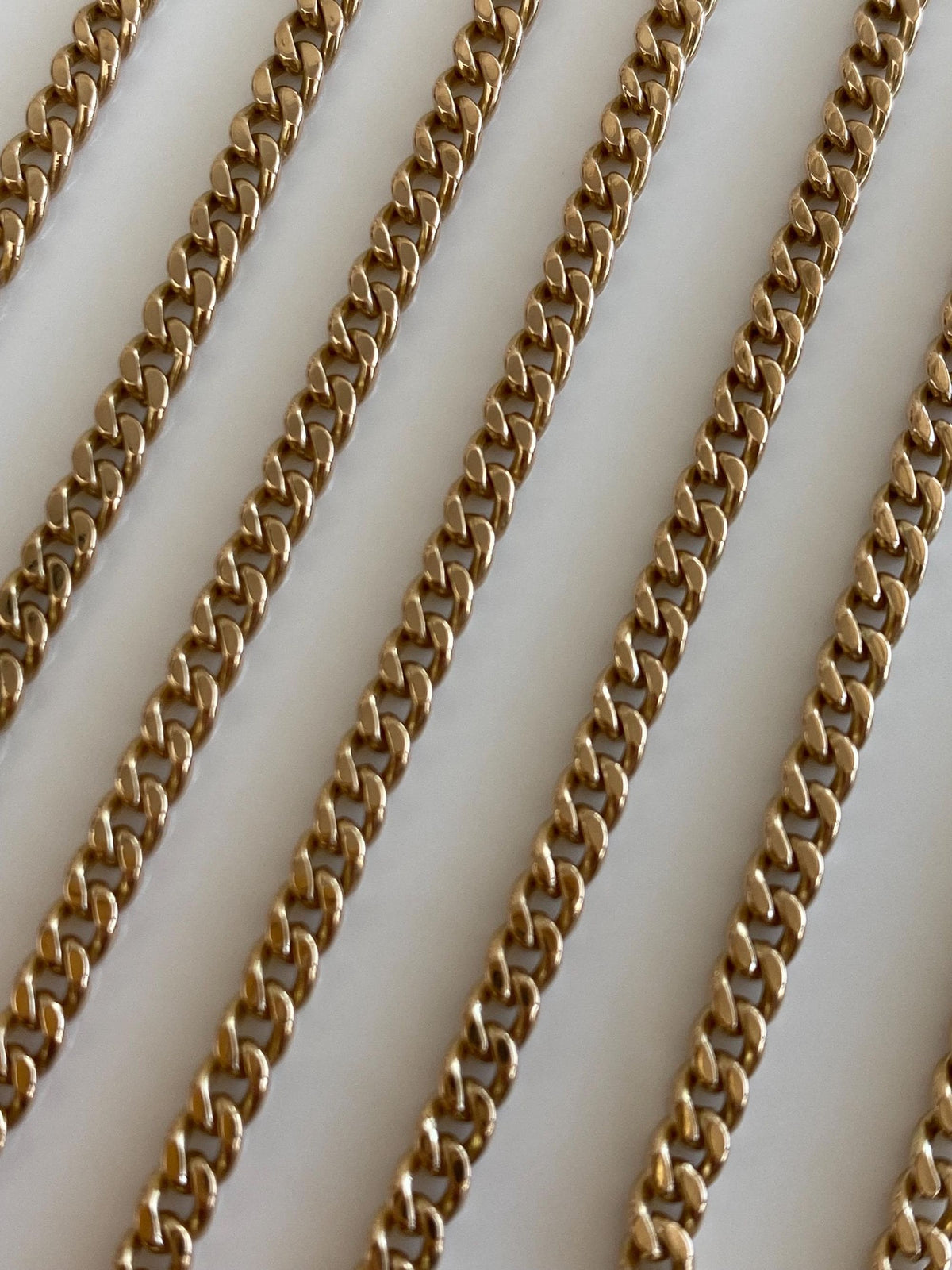 Vintage Solid 14k Yellow Gold Curb Chain Necklace - 20.25 inches