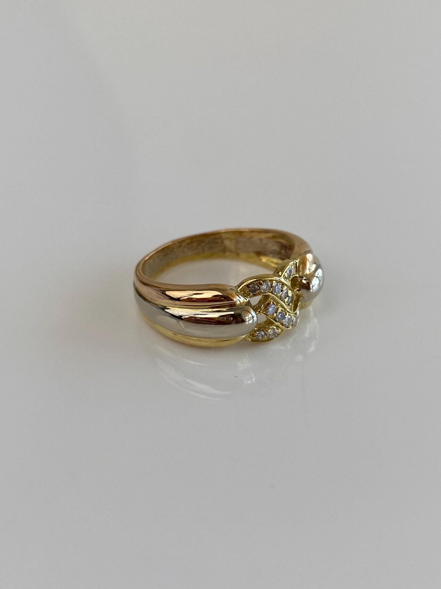 Vintage Solid 18k White & Yellow Gold Diamond Ring Band - Size 7