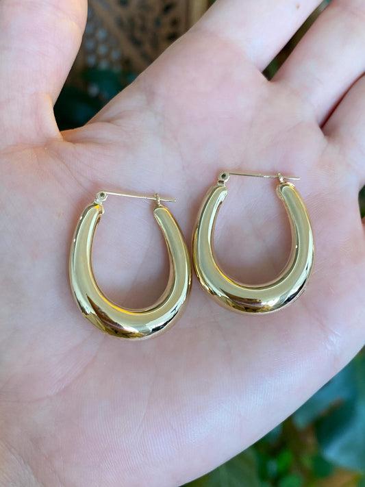 Vintage 14k Yellow Gold Tapered Oval Hoop Earrings