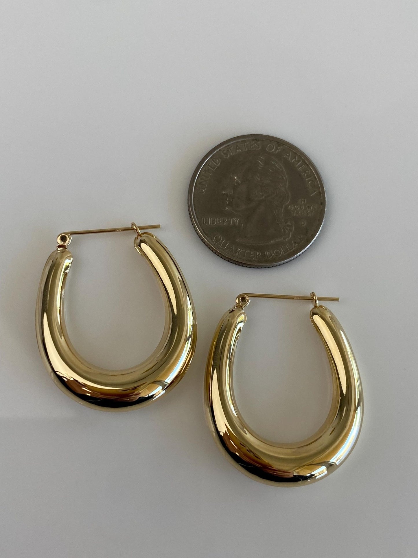 Vintage 14k Yellow Gold Tapered Oval Hoop Earrings