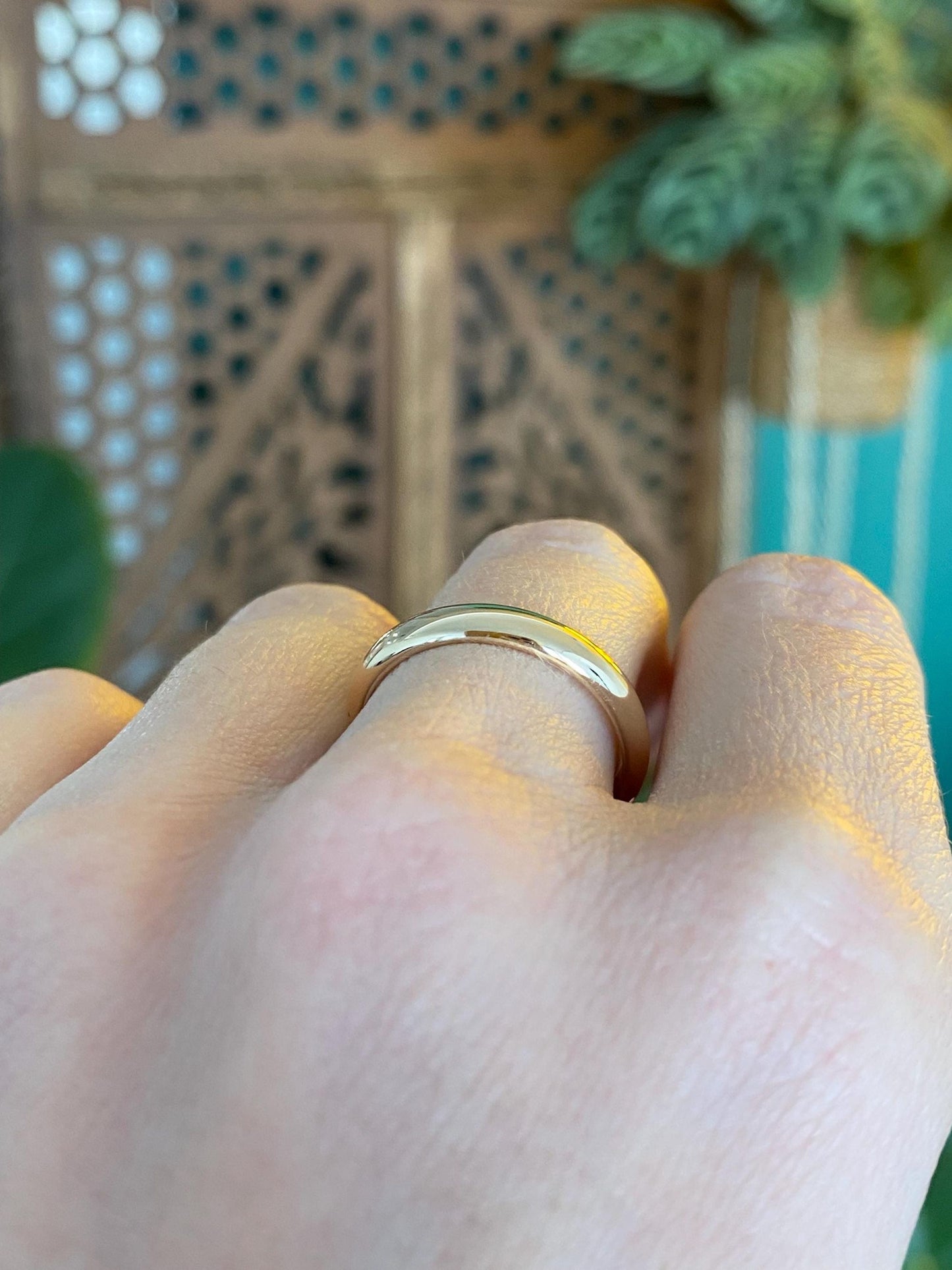 Vintage Solid 14k Yellow Gold Ring Band - Size 7.75