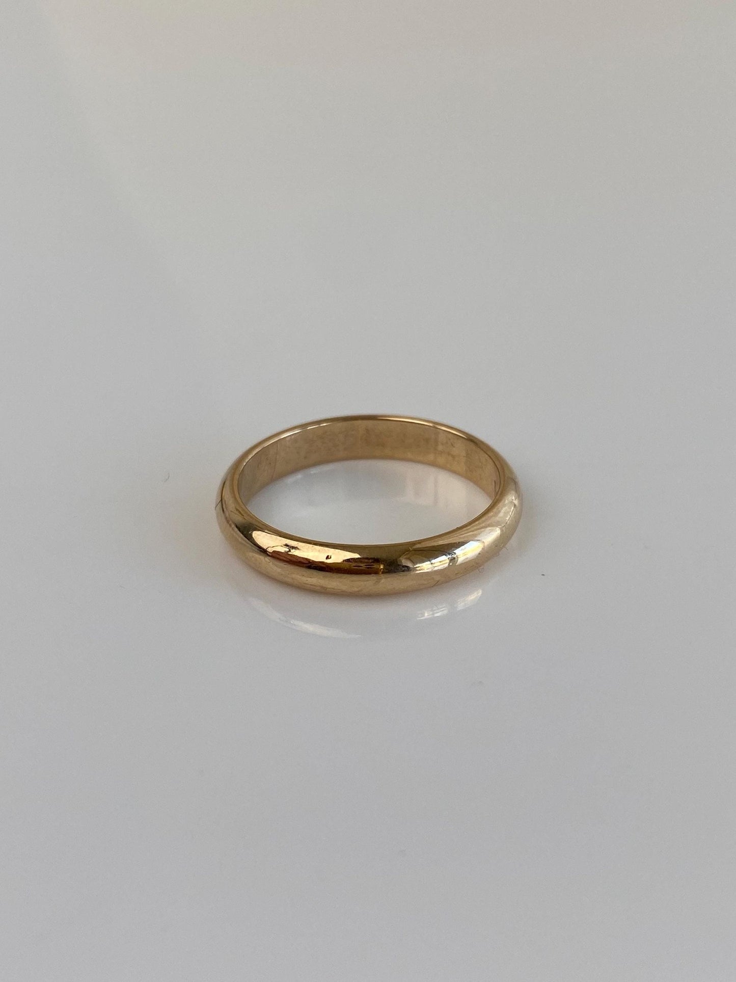 Vintage Solid 14k Yellow Gold Ring Band - Size 7.75