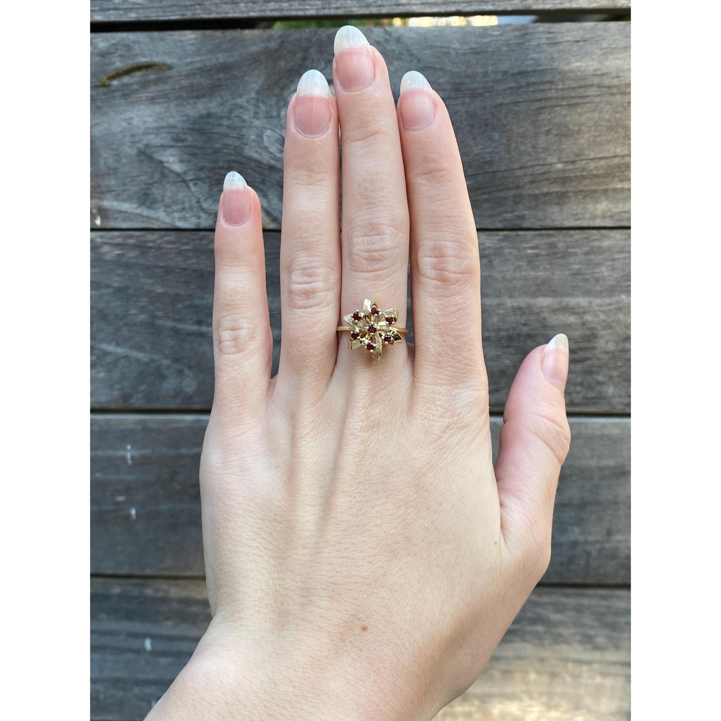 Vintage Solid 14k Yellow Gold Garnet Knot Ring - Size 6.25