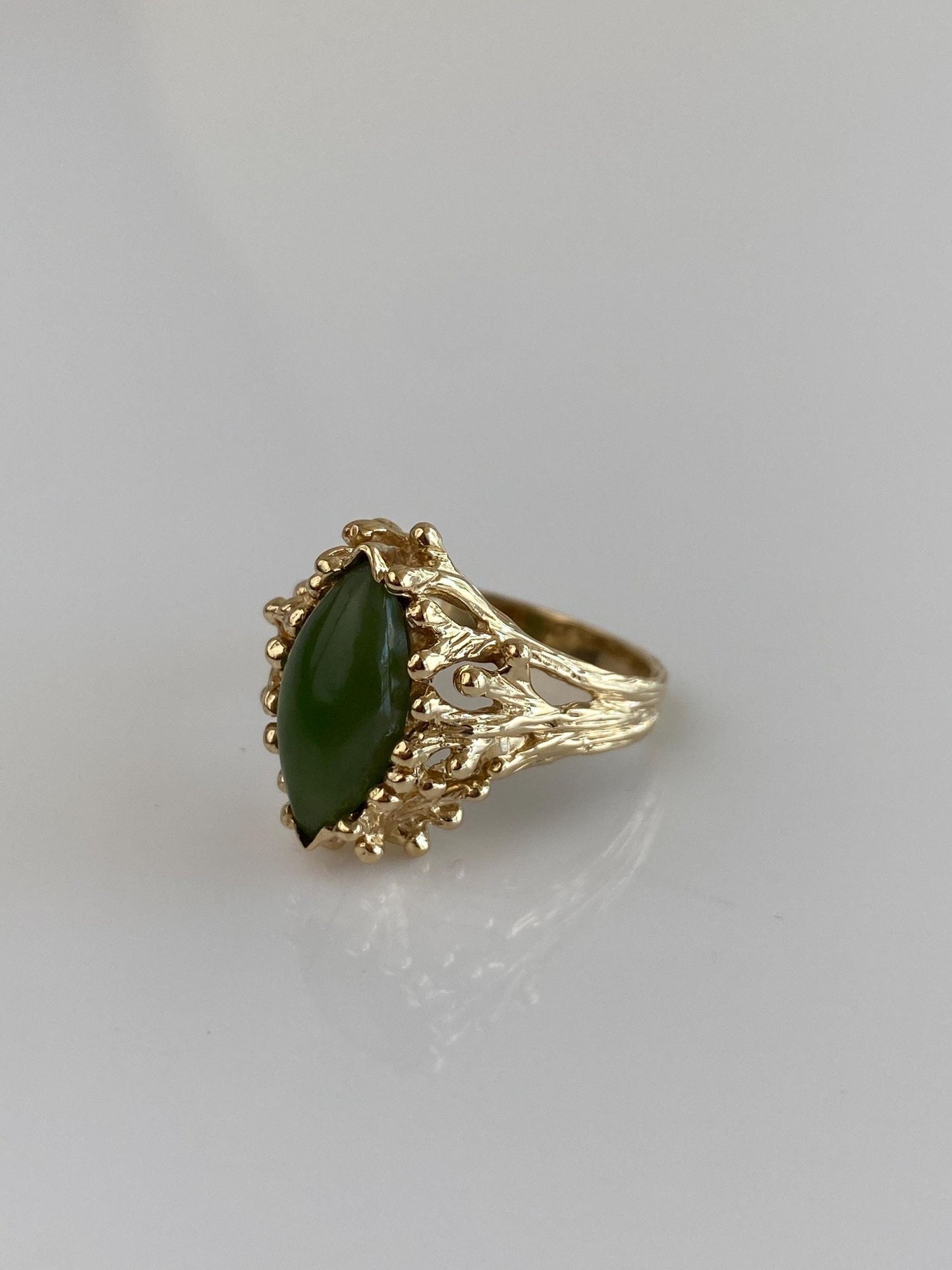 Vintage Solid 14k Yellow Gold Marquis Nephrite Branch Ring - Size 6.5