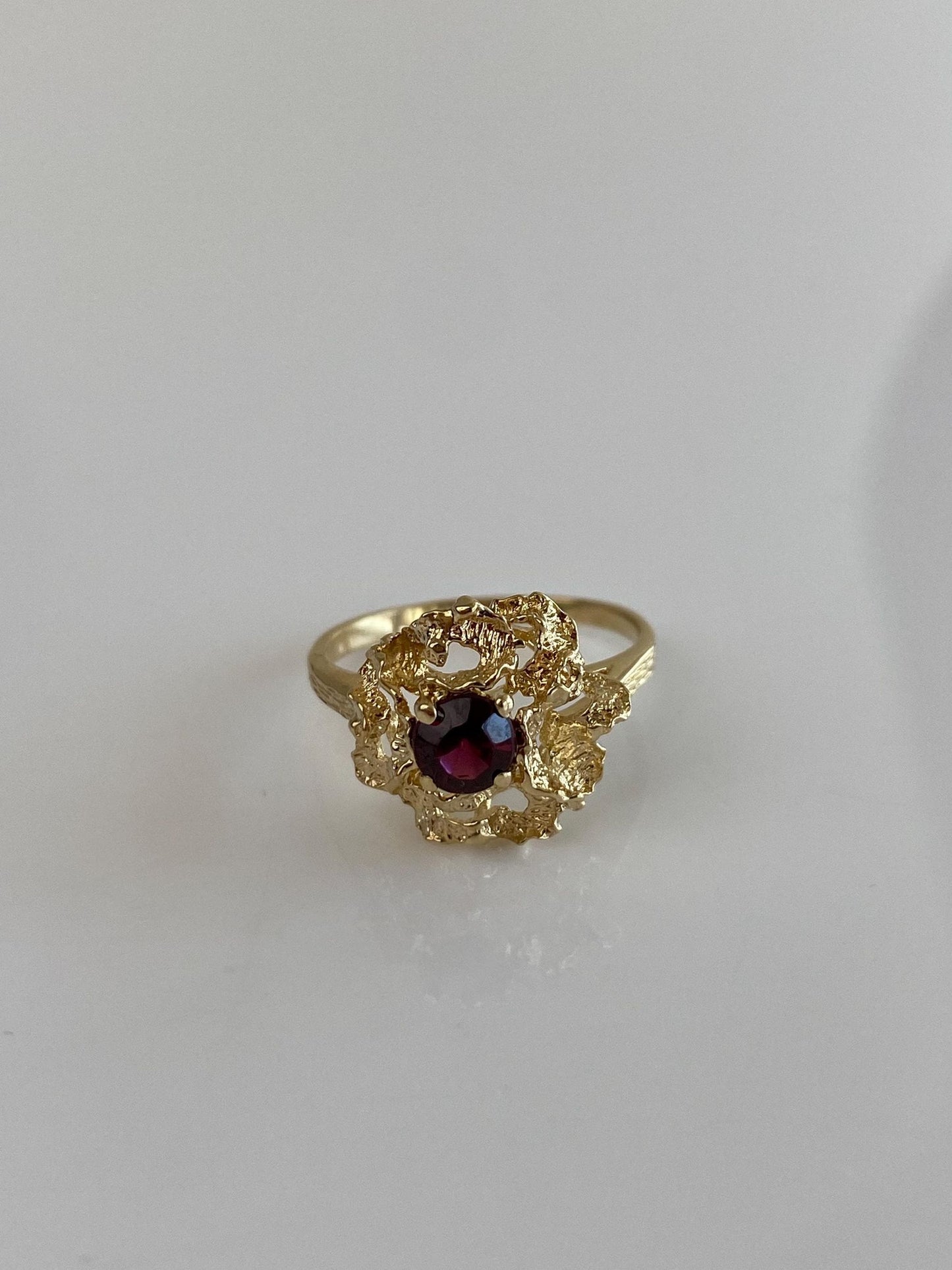 Vintage Solid 10k Yellow Gold Garnet Ring - Size 6
